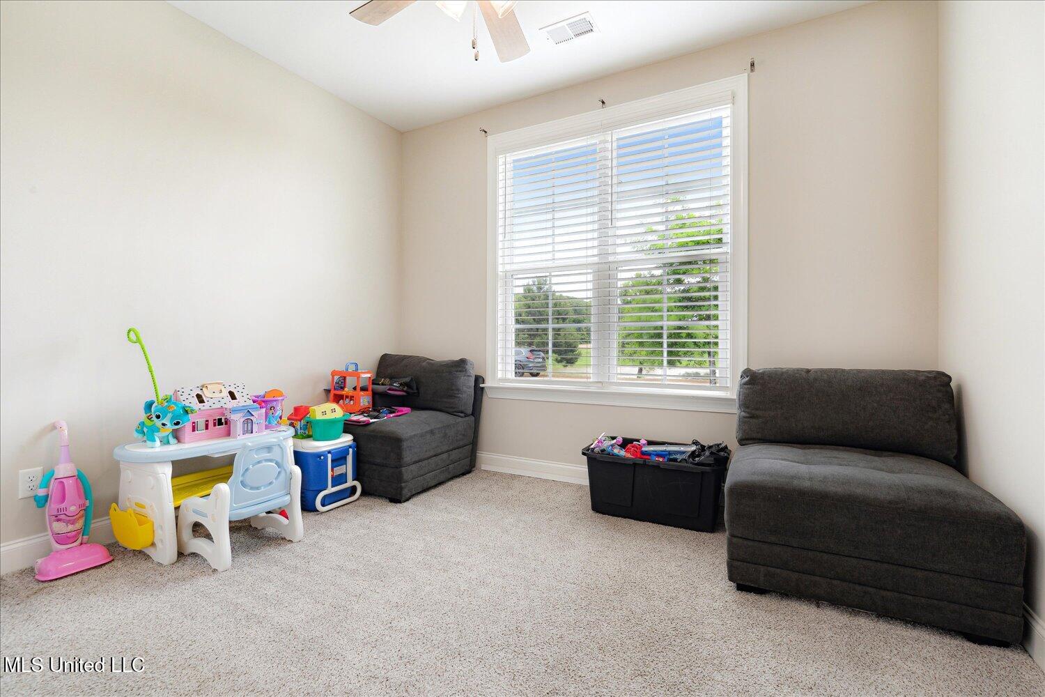 4943 W Margarette Circle, Olive Branch, Mississippi image 28
