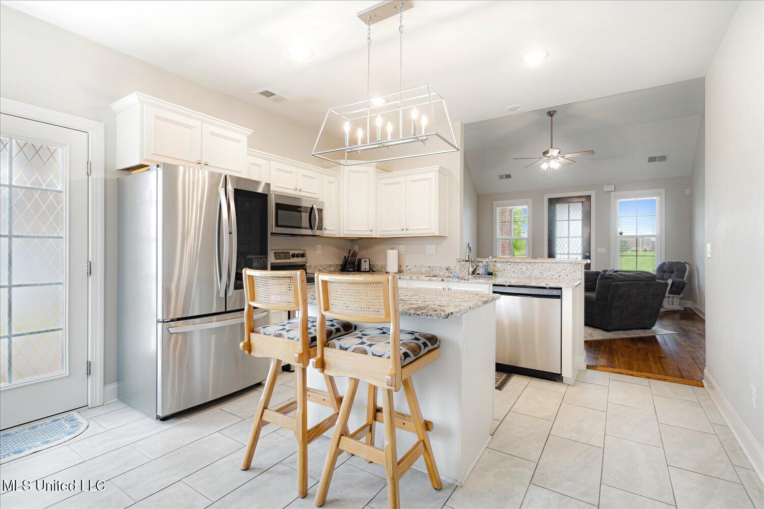 4943 W Margarette Circle, Olive Branch, Mississippi image 19