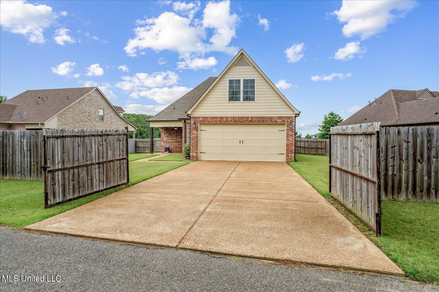 4943 W Margarette Circle, Olive Branch, Mississippi image 9