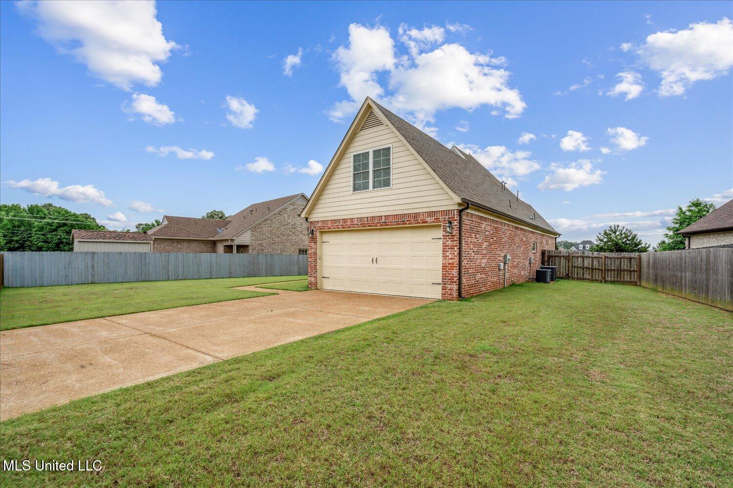 4943 W Margarette Circle, Olive Branch, Mississippi image 8
