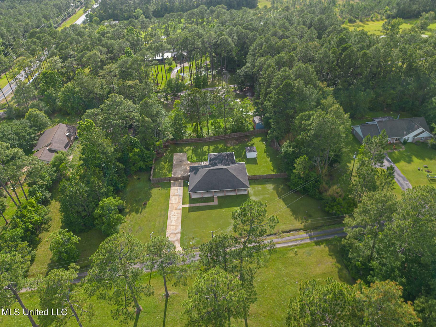 6811 Old Fort Bayou Road, Ocean Springs, Mississippi image 4