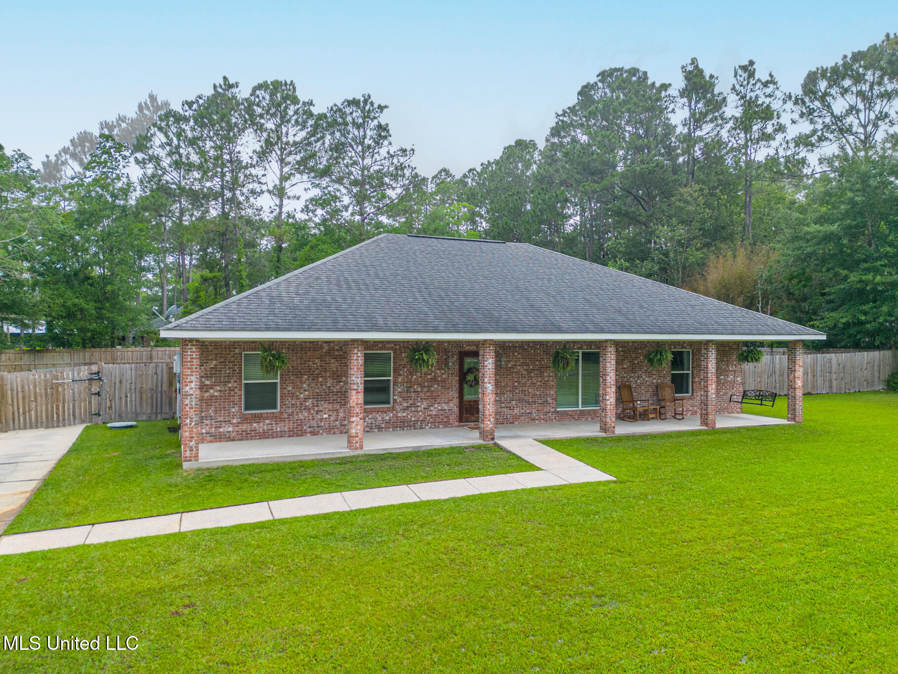 6811 Old Fort Bayou Road, Ocean Springs, Mississippi image 2