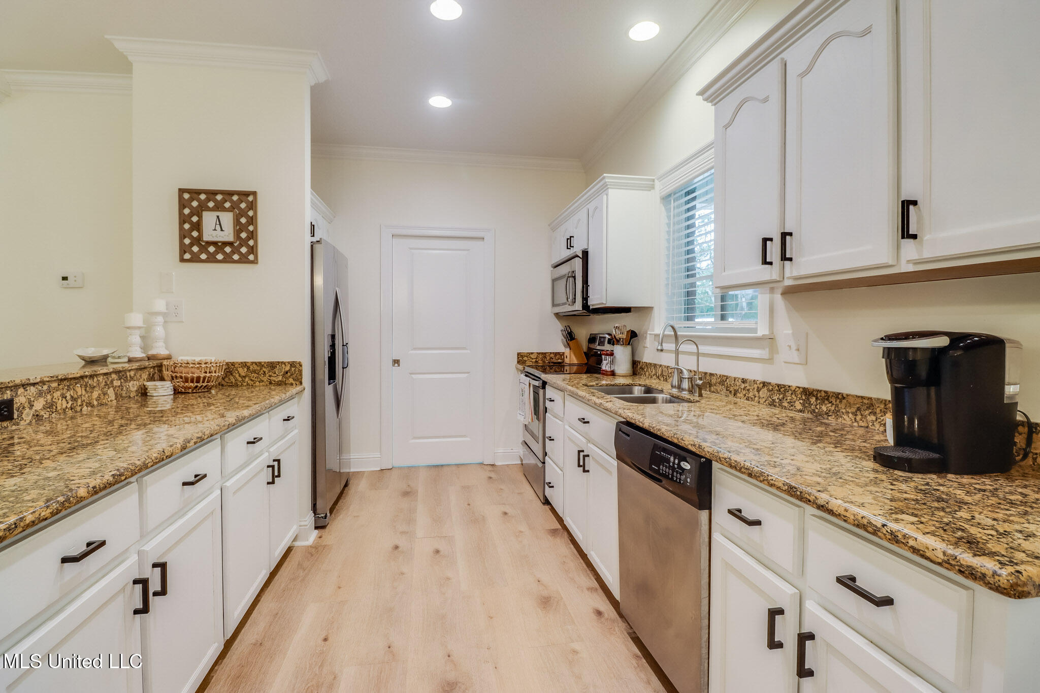 6811 Old Fort Bayou Road, Ocean Springs, Mississippi image 13