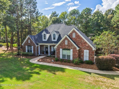 Homes For Sale - 34 Brookline Drive<br/> Hattiesburg, MS 39402