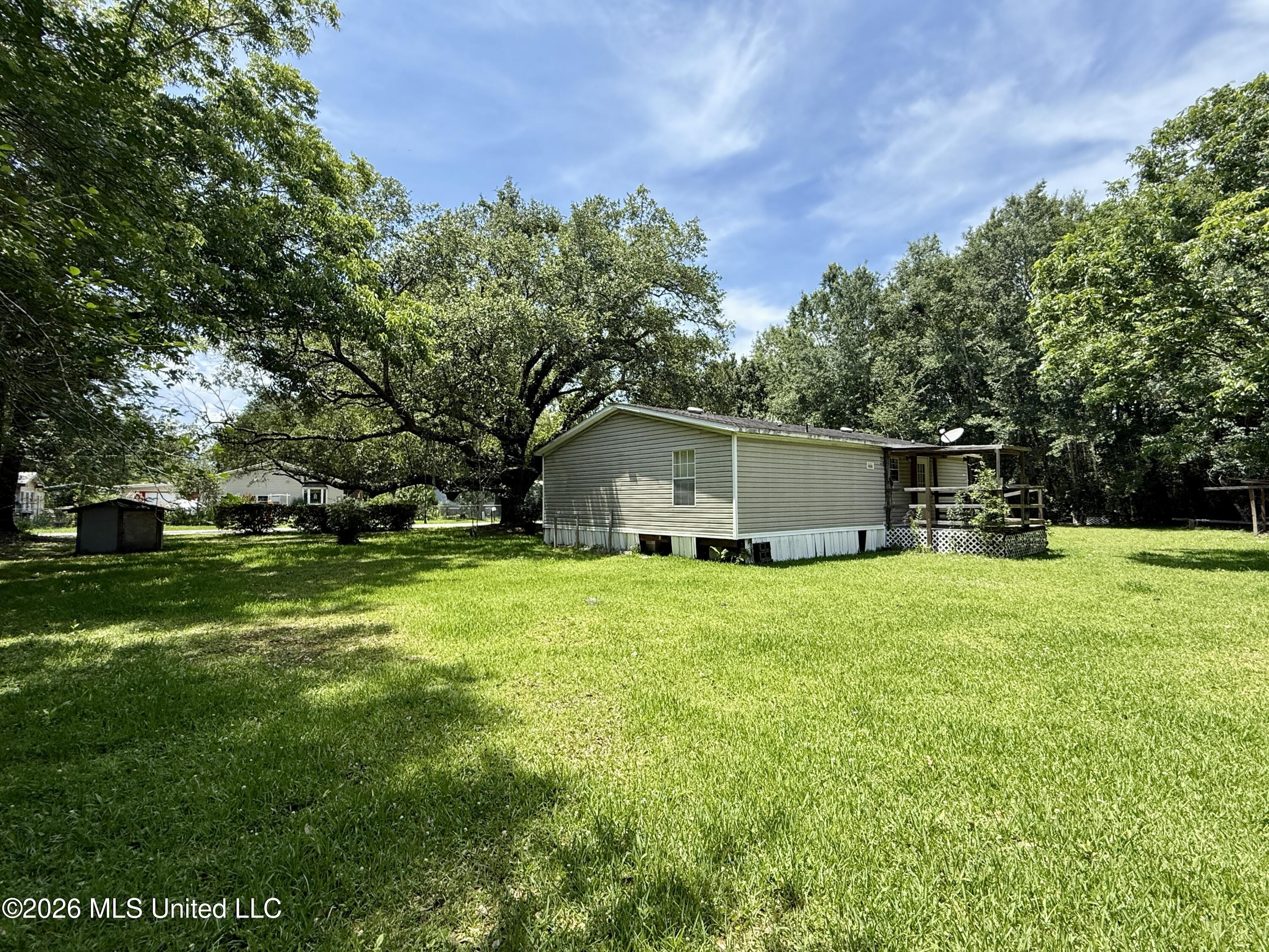 5318 Lindsey Avenue