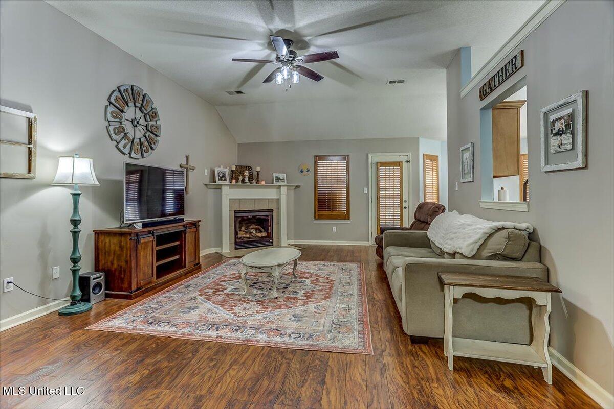 5925 Stafford Drive, Southaven, Mississippi image 9