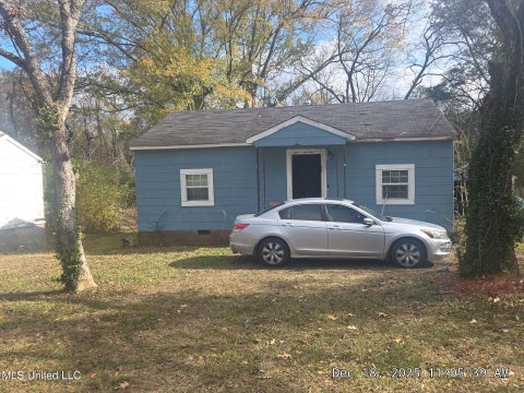 Homes For Sale - 2962 Greenwood Avenue<br/> Jackson, MS 39212