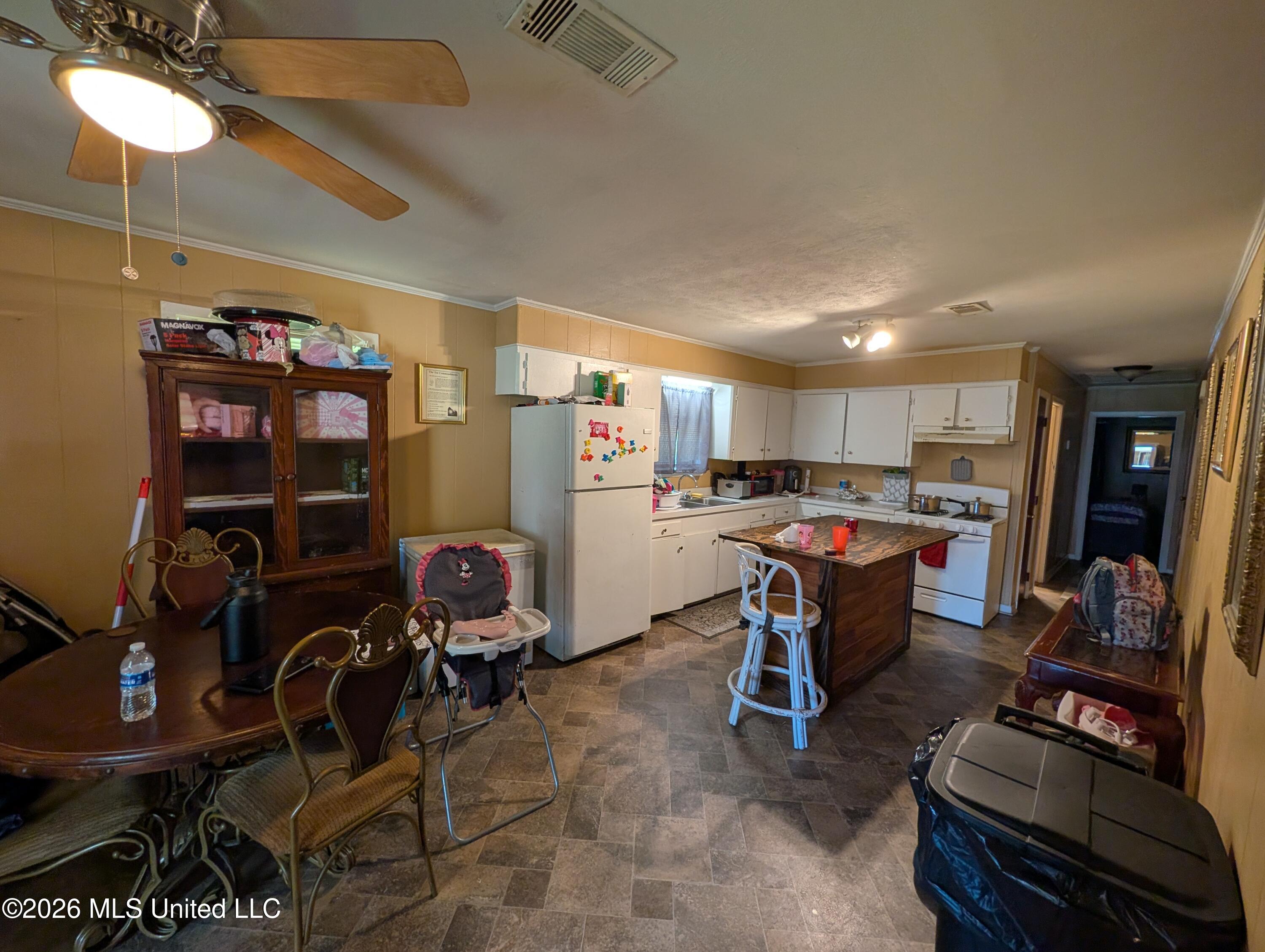1016 Lotus Drive