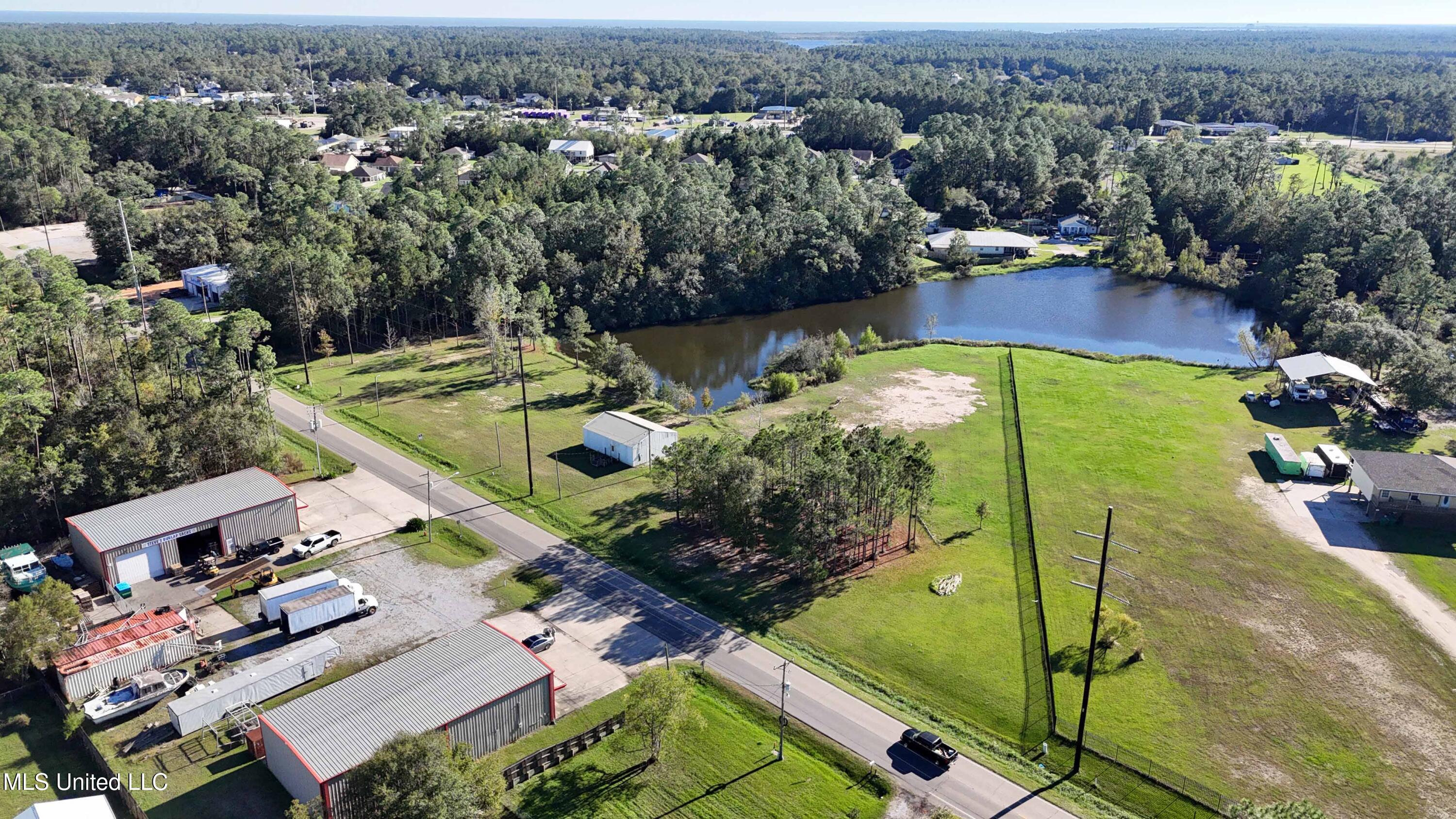 2319 Kiln Waveland Cutoff Road, Bay Saint Louis, Mississippi image 9