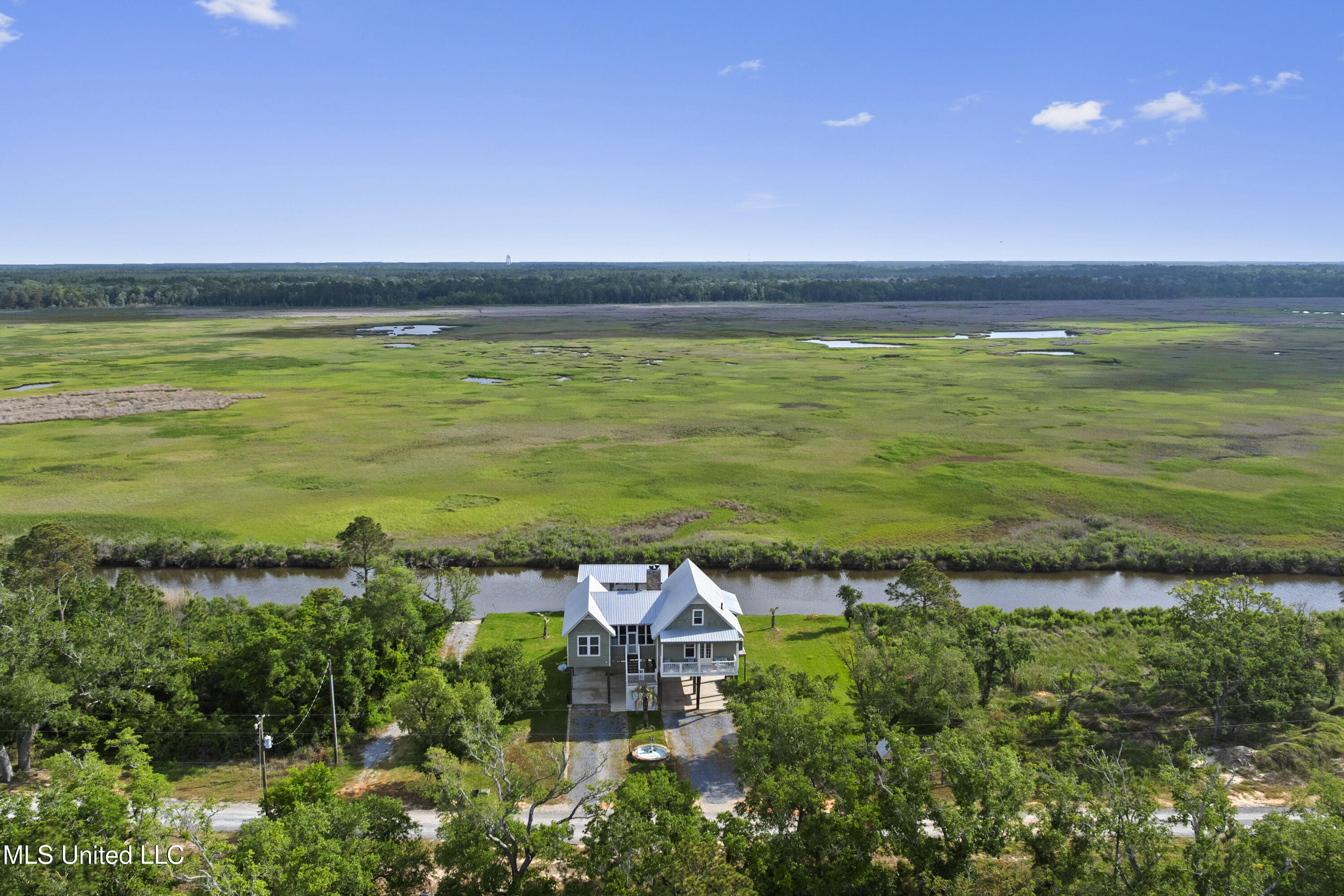 7700 Belle Fontaine Drive, Ocean Springs, Mississippi image 5