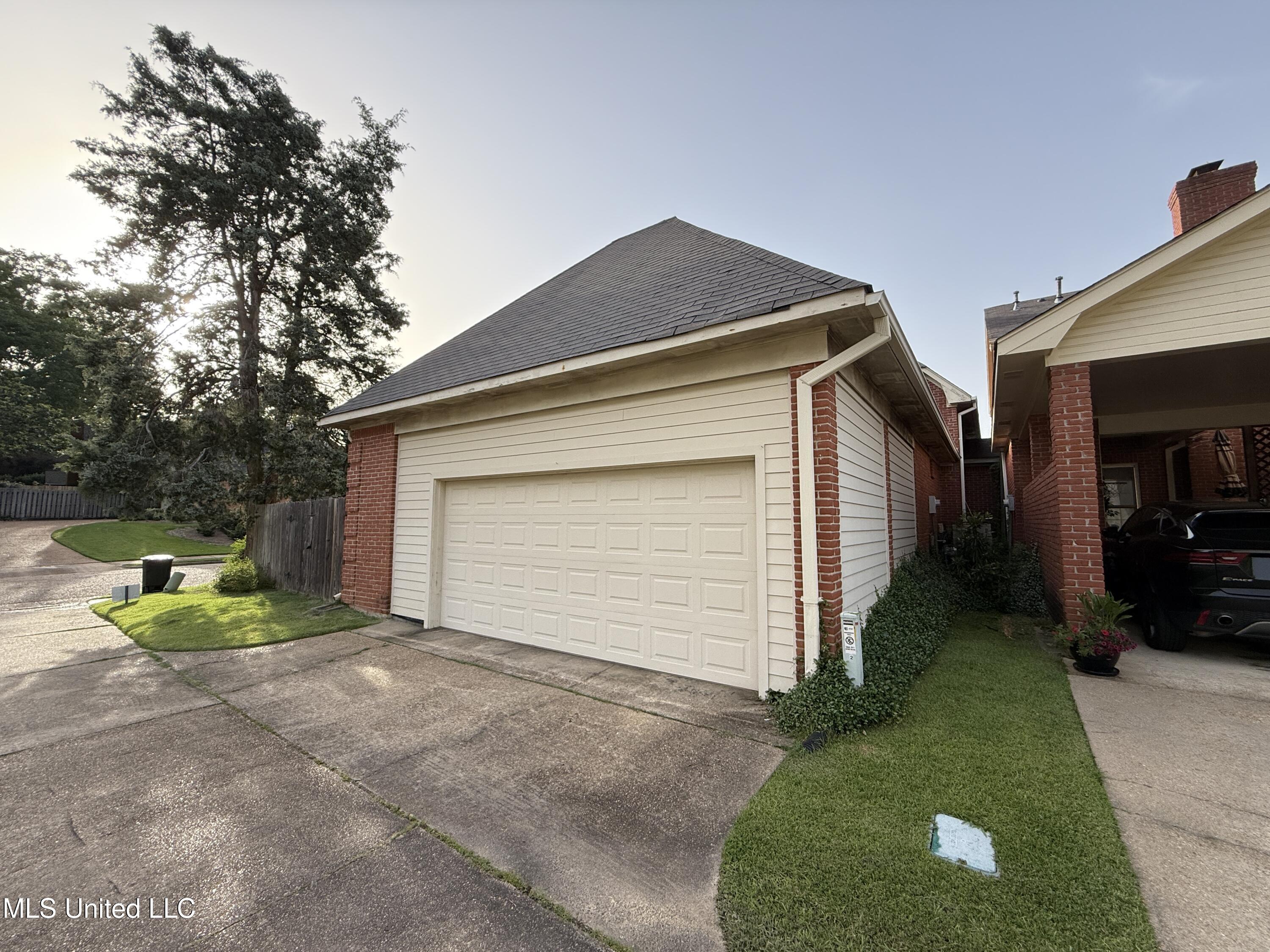 1 Village Green Circle, Jackson, Mississippi image 29