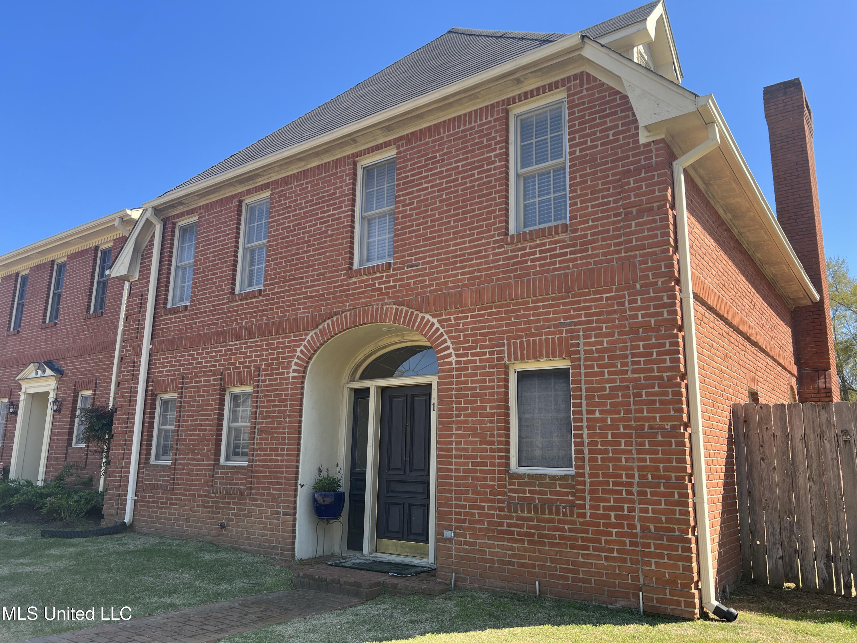 1 Village Green Circle, Jackson, Mississippi image 1