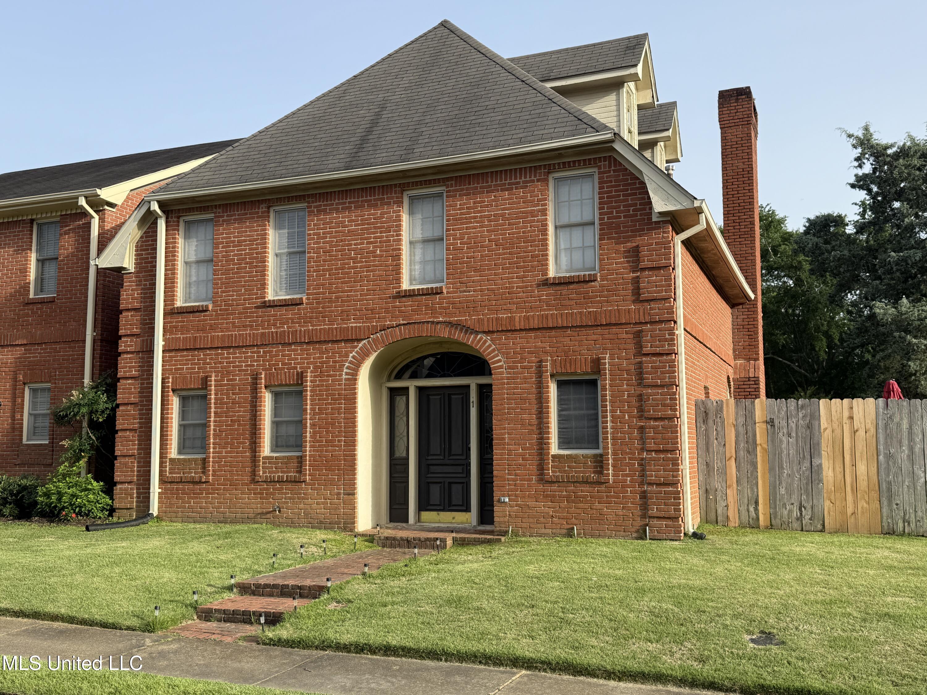1 Village Green Circle, Jackson, Mississippi image 3