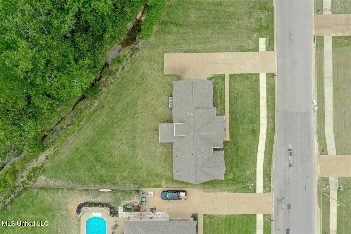 1537 Winningham Drive, Hernando, Mississippi image 6