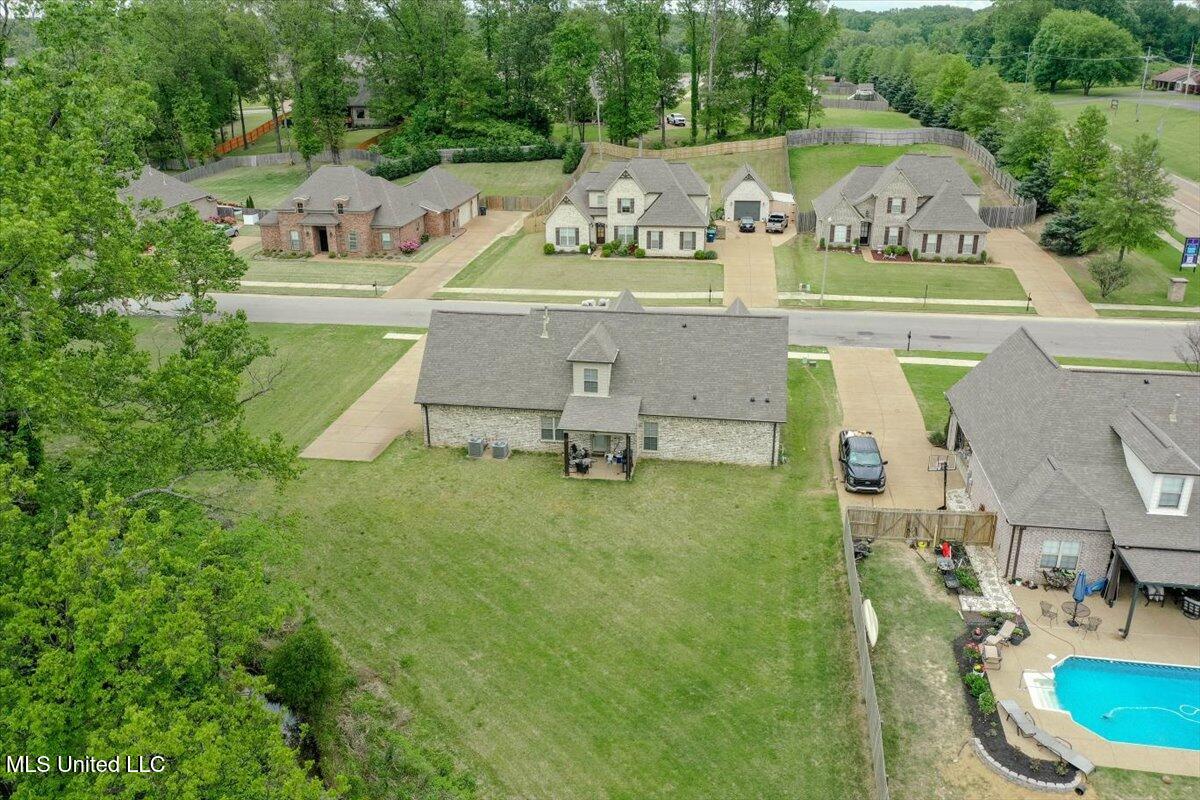 1537 Winningham Drive, Hernando, Mississippi image 5