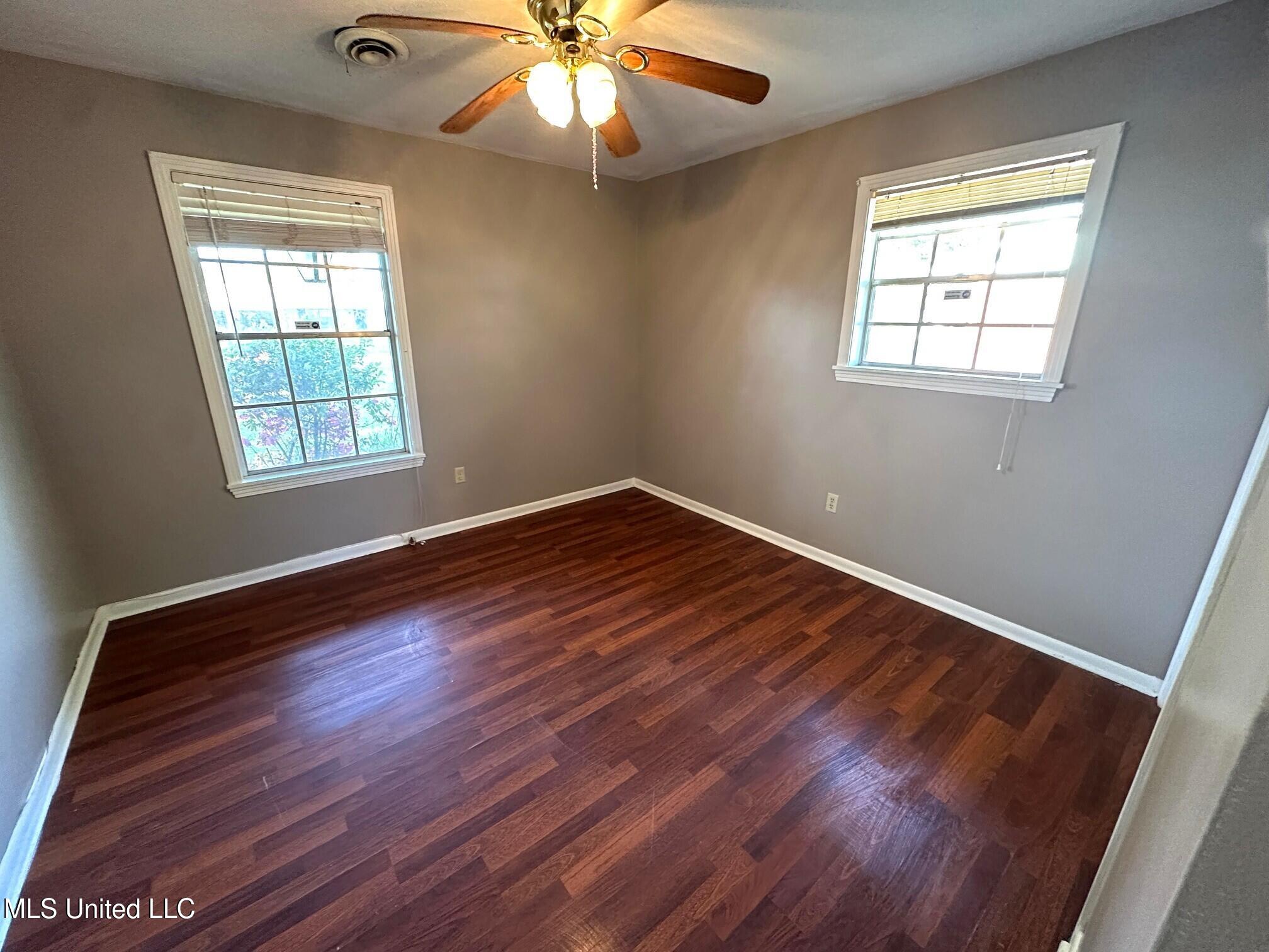 1409 Brierwood Street, Cleveland, Mississippi image 8