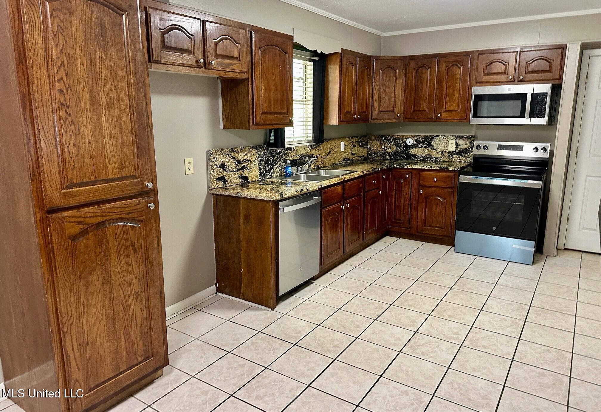 1409 Brierwood Street, Cleveland, Mississippi image 3
