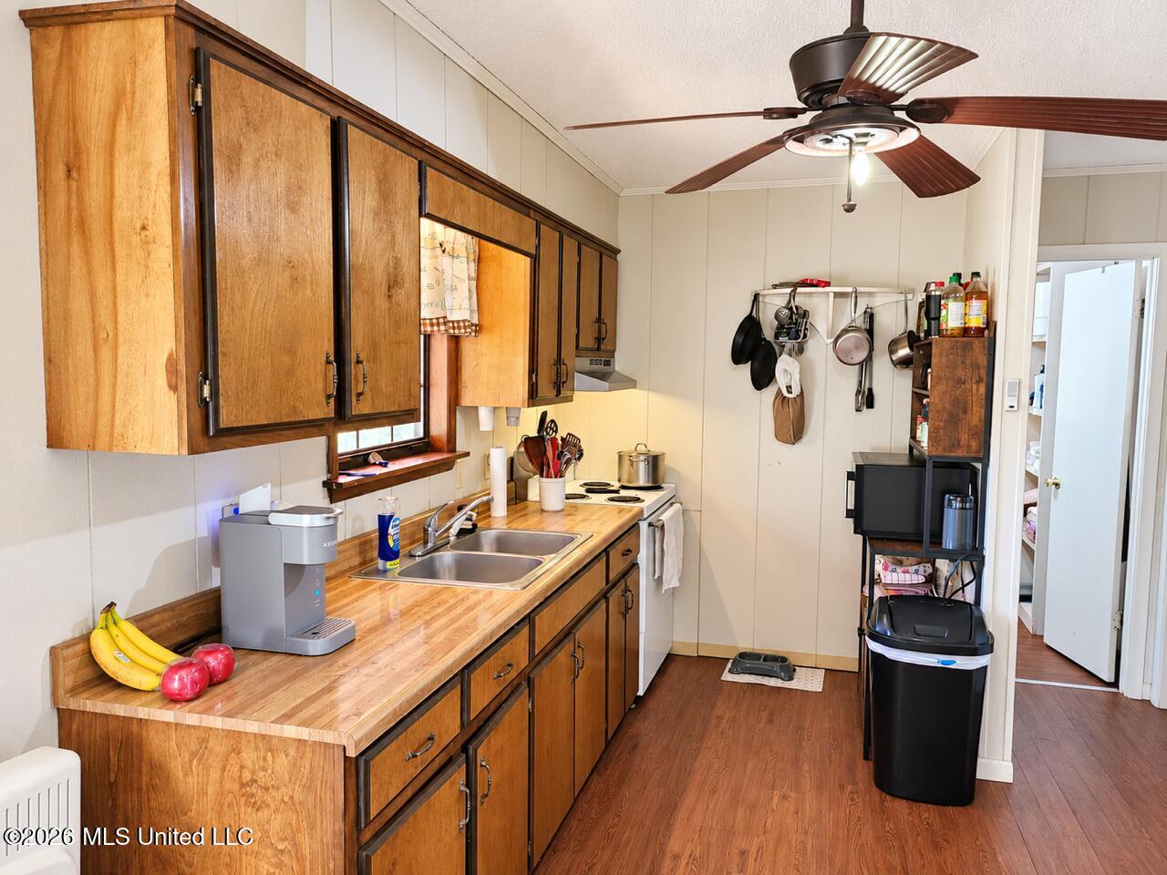 2933 Benjo Road
