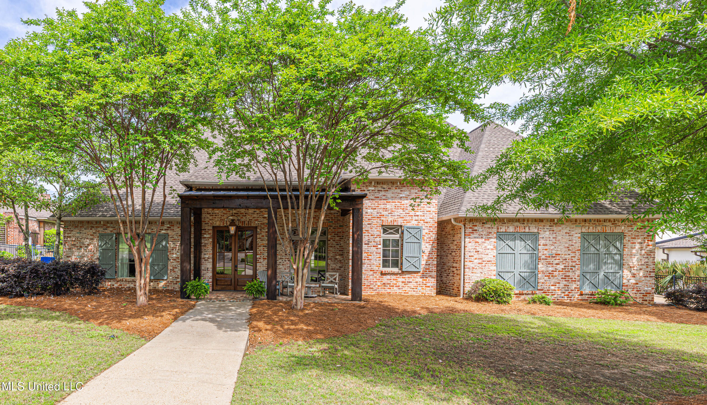 104 Ivy Brook Drive, Madison, Mississippi image 2