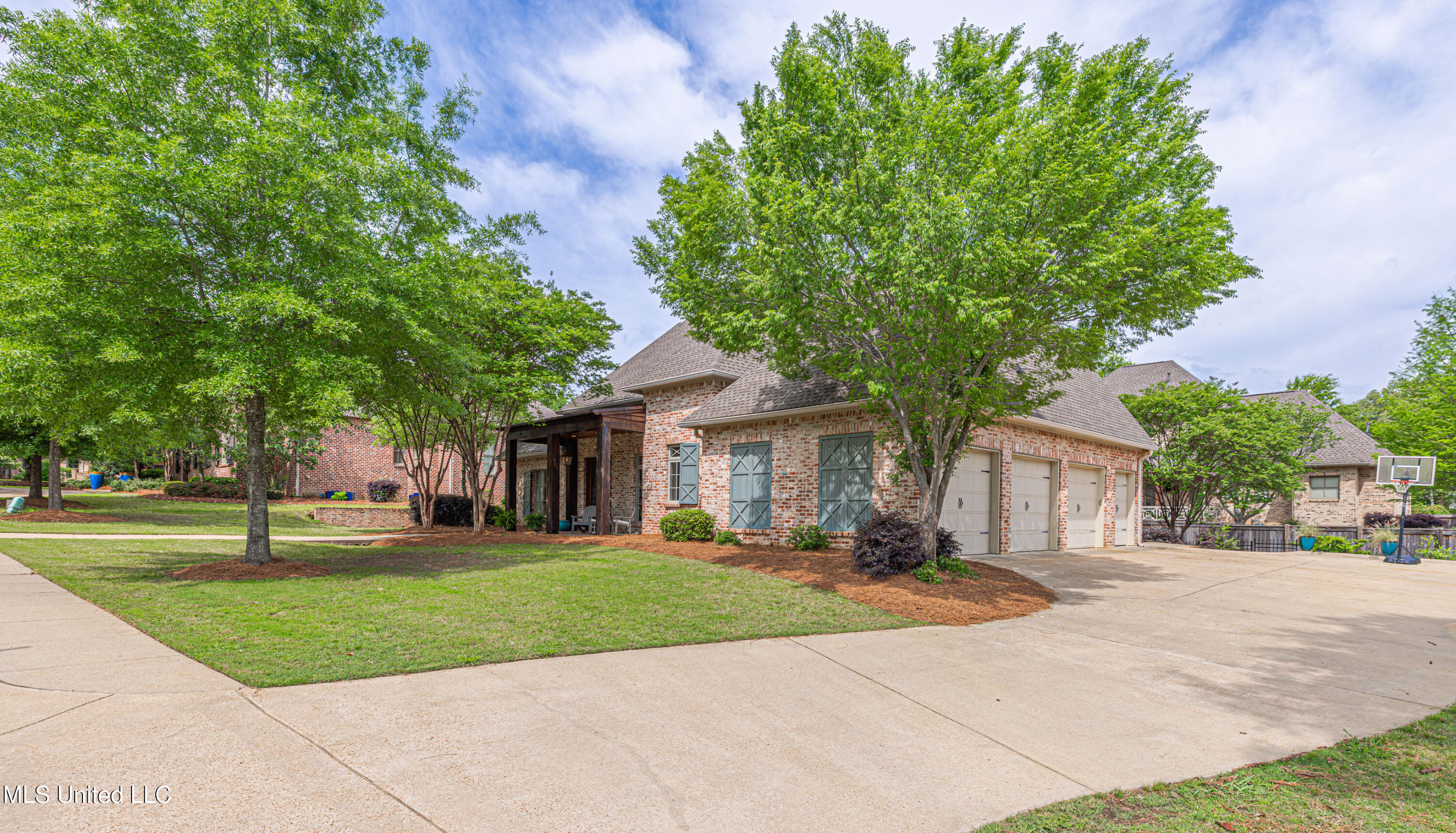 104 Ivy Brook Drive, Madison, Mississippi image 6