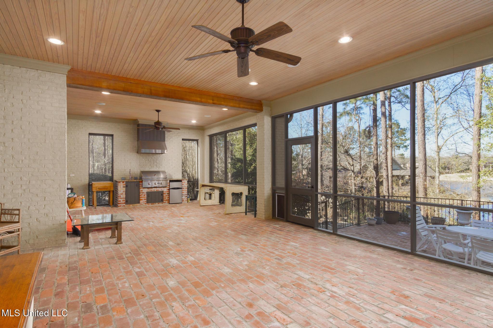 28 Millikens Bend, Hattiesburg, Mississippi image 19