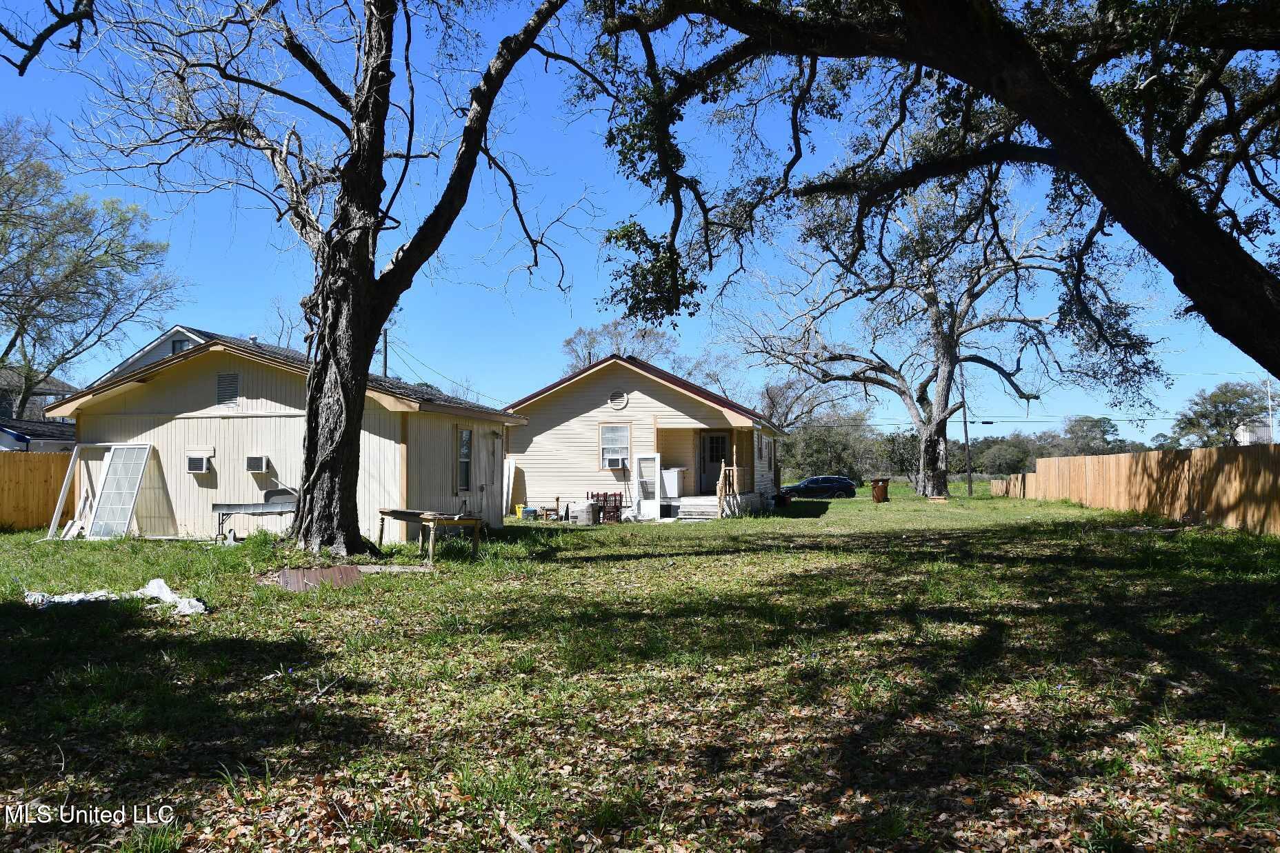 324 Crawford Street, Biloxi, Mississippi image 26