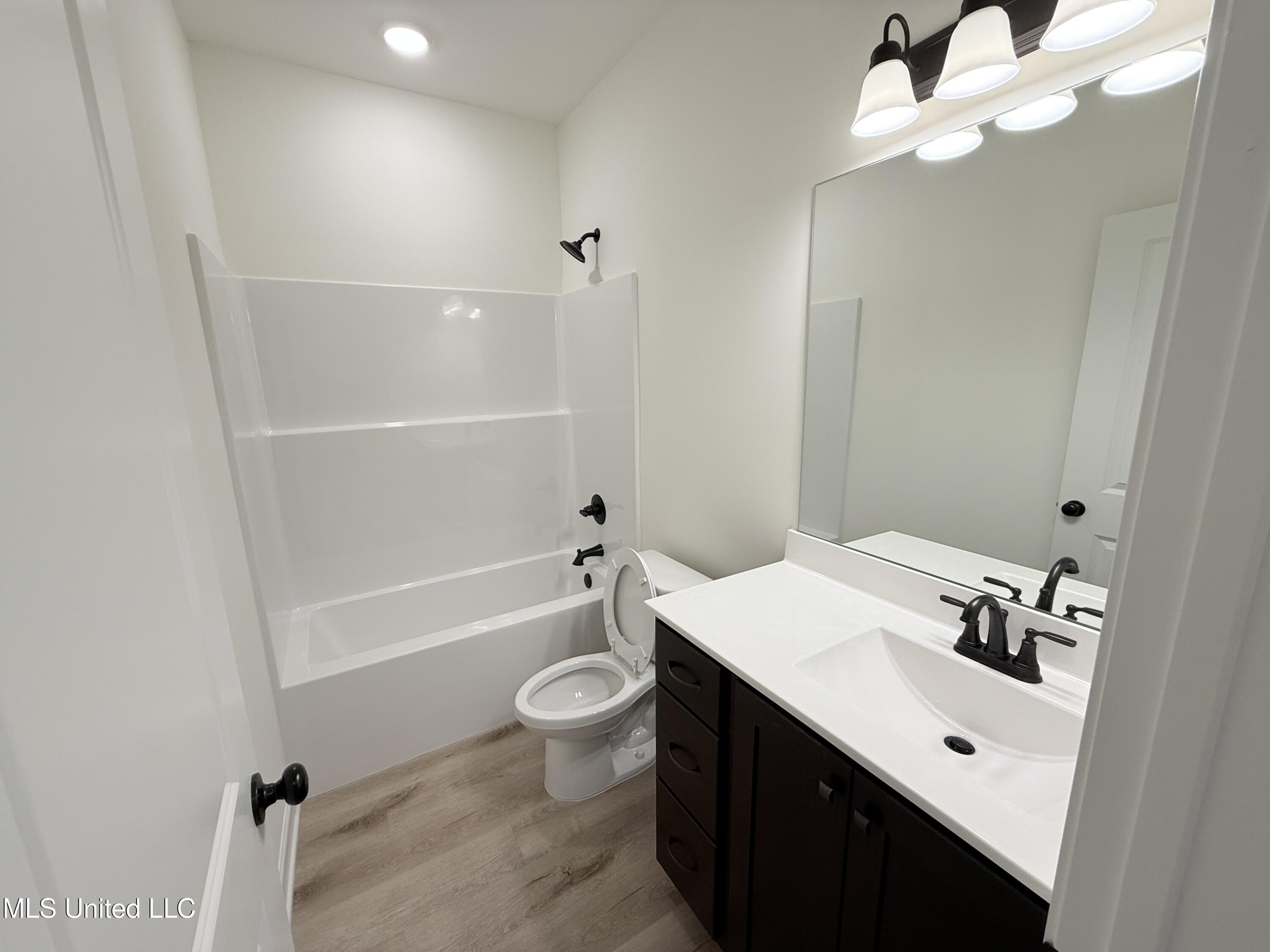 6360 Acorn Way, Walls, Mississippi image 22