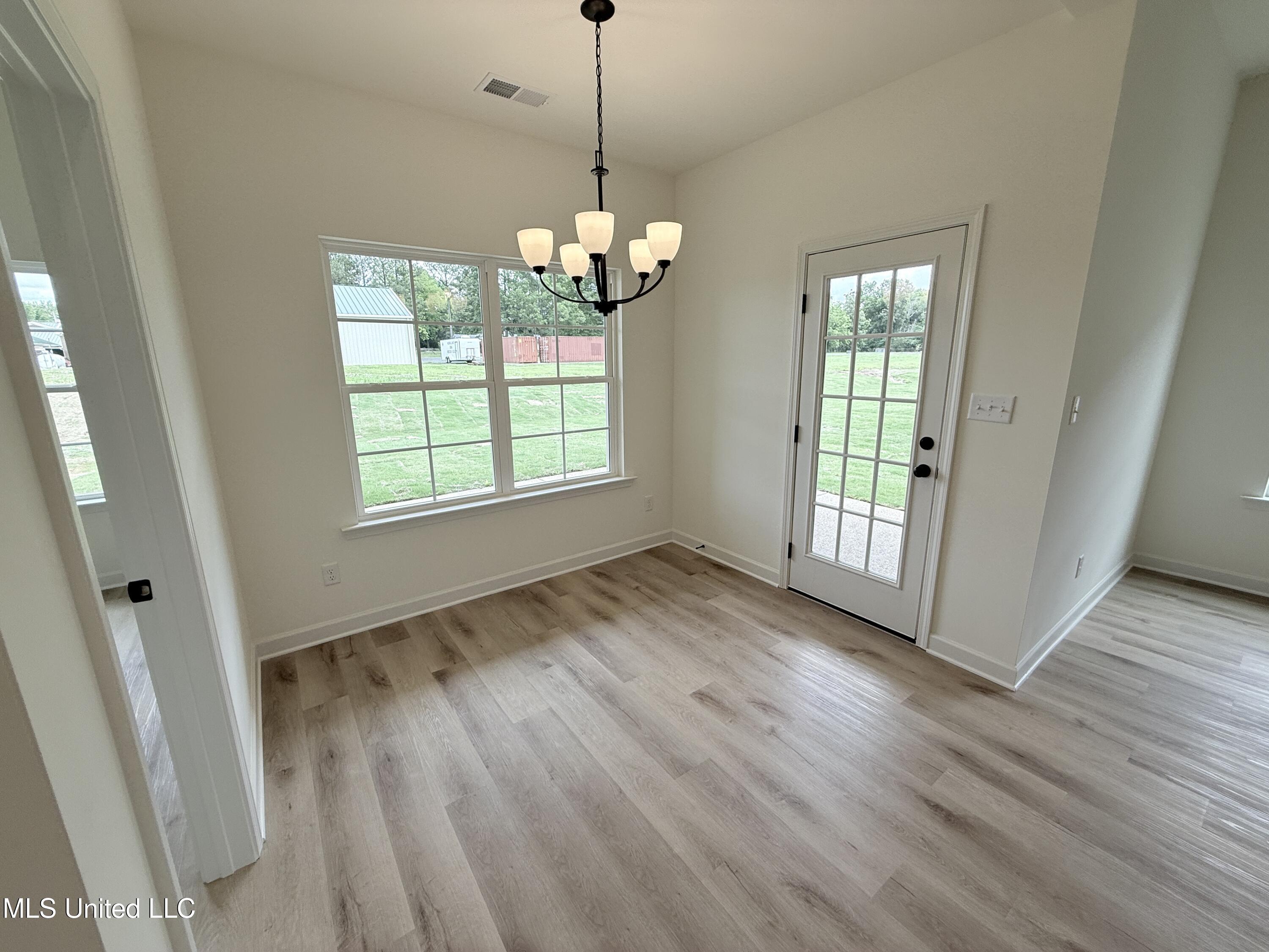 6360 Acorn Way, Walls, Mississippi image 12