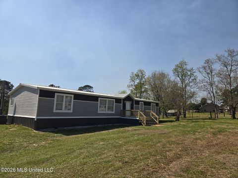 Mobile Home For Sale - 18420 Miller Edwards Road<br/> Saucier, MS 39574
