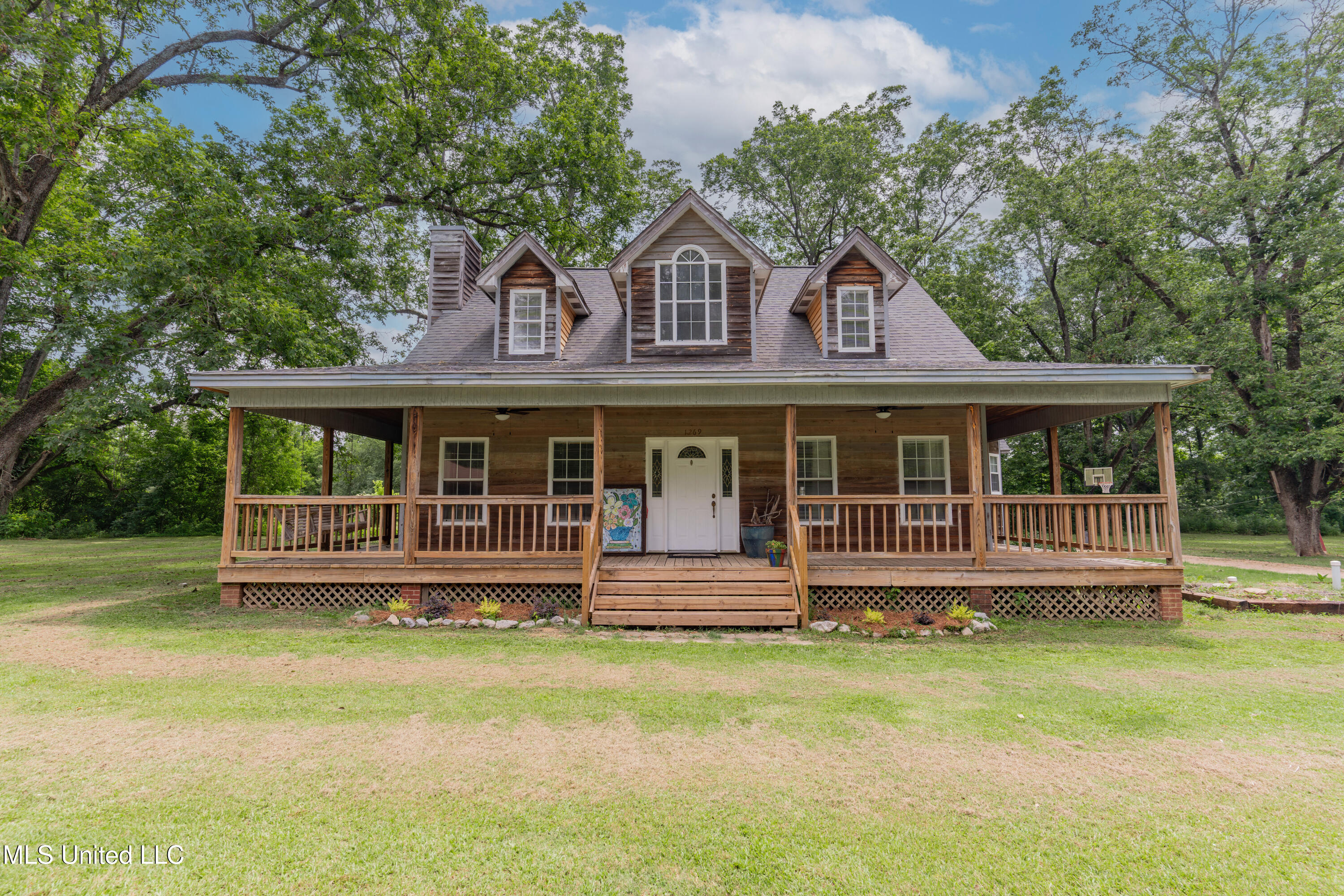 1269 Pecan Orchard Drive, Bolton, Mississippi image 1
