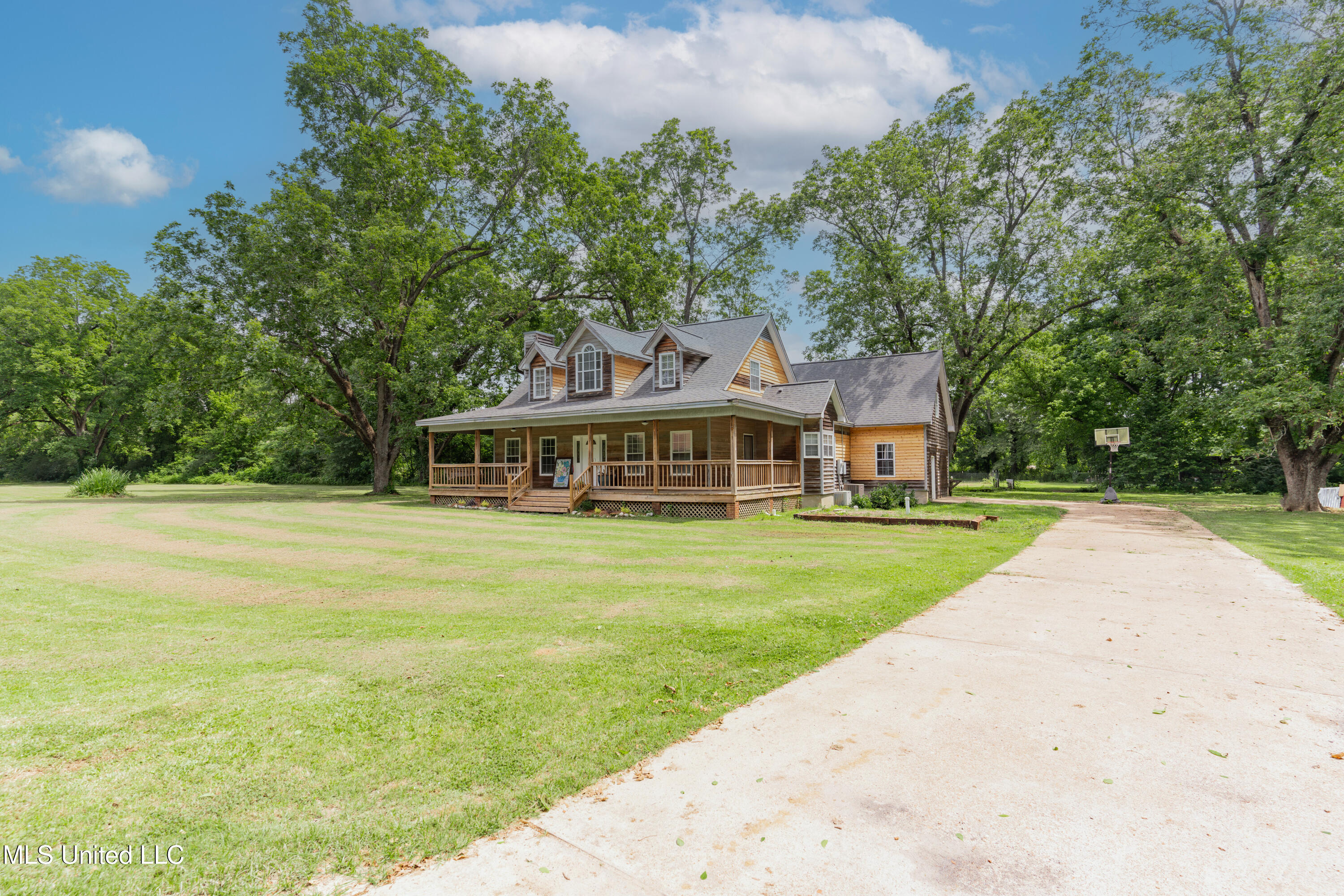 1269 Pecan Orchard Drive, Bolton, Mississippi image 4