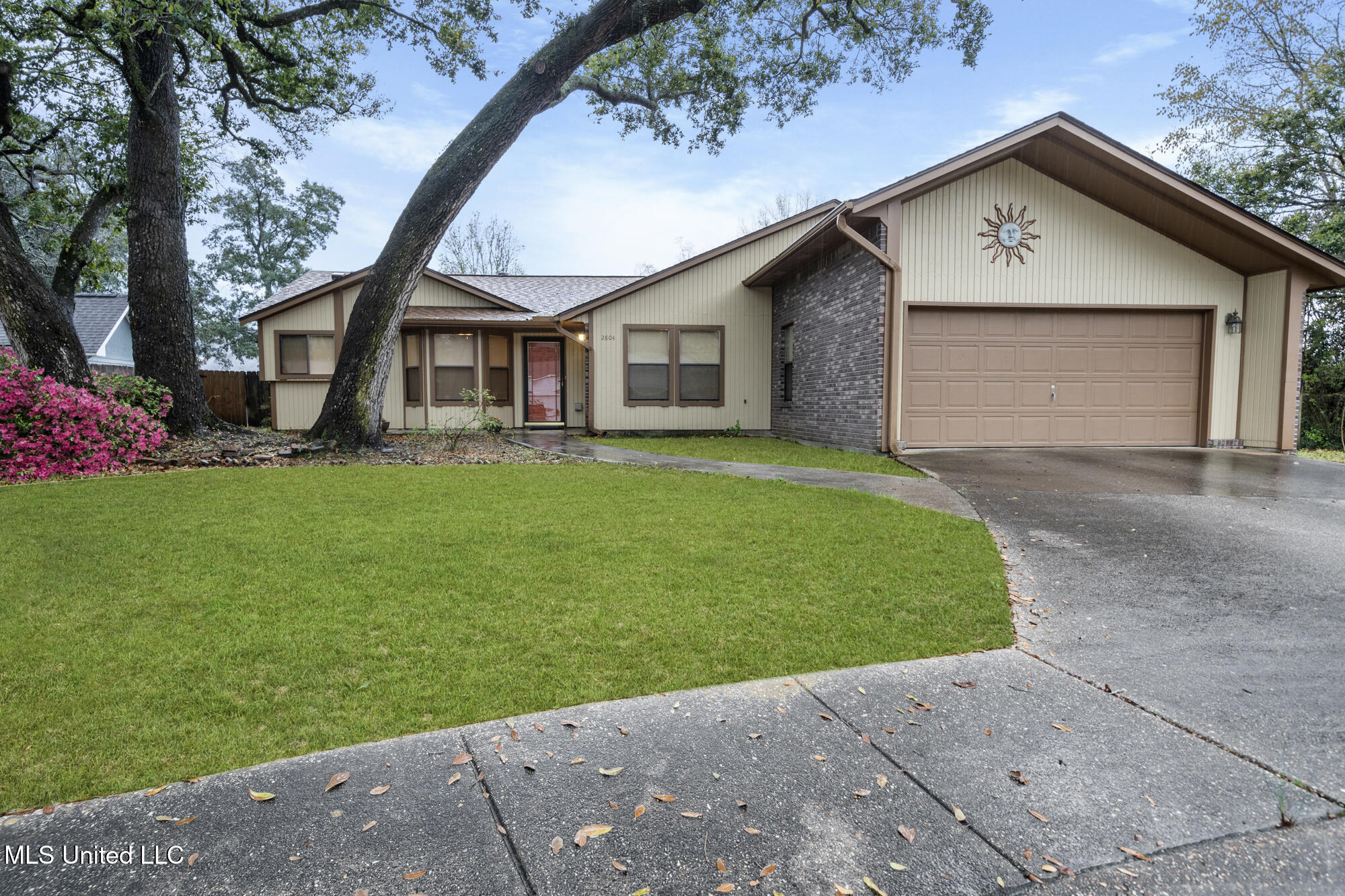 2804 Oakridge Circle, Gulfport, Mississippi image 1