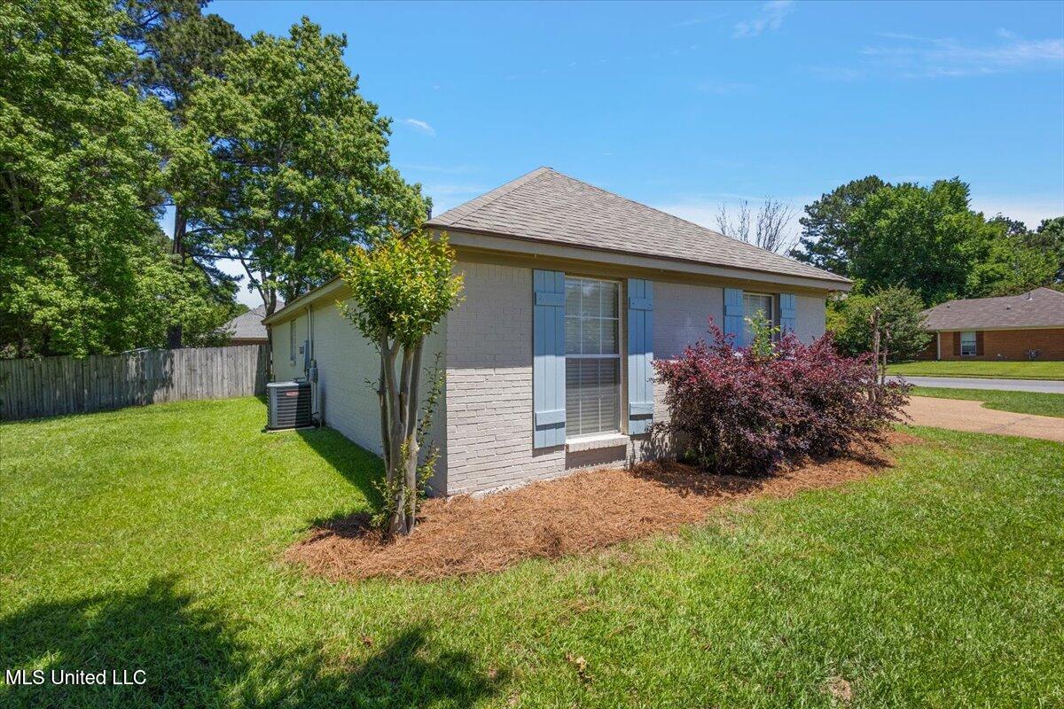 500 Silverleaf Crossing, Brandon, Mississippi image 3