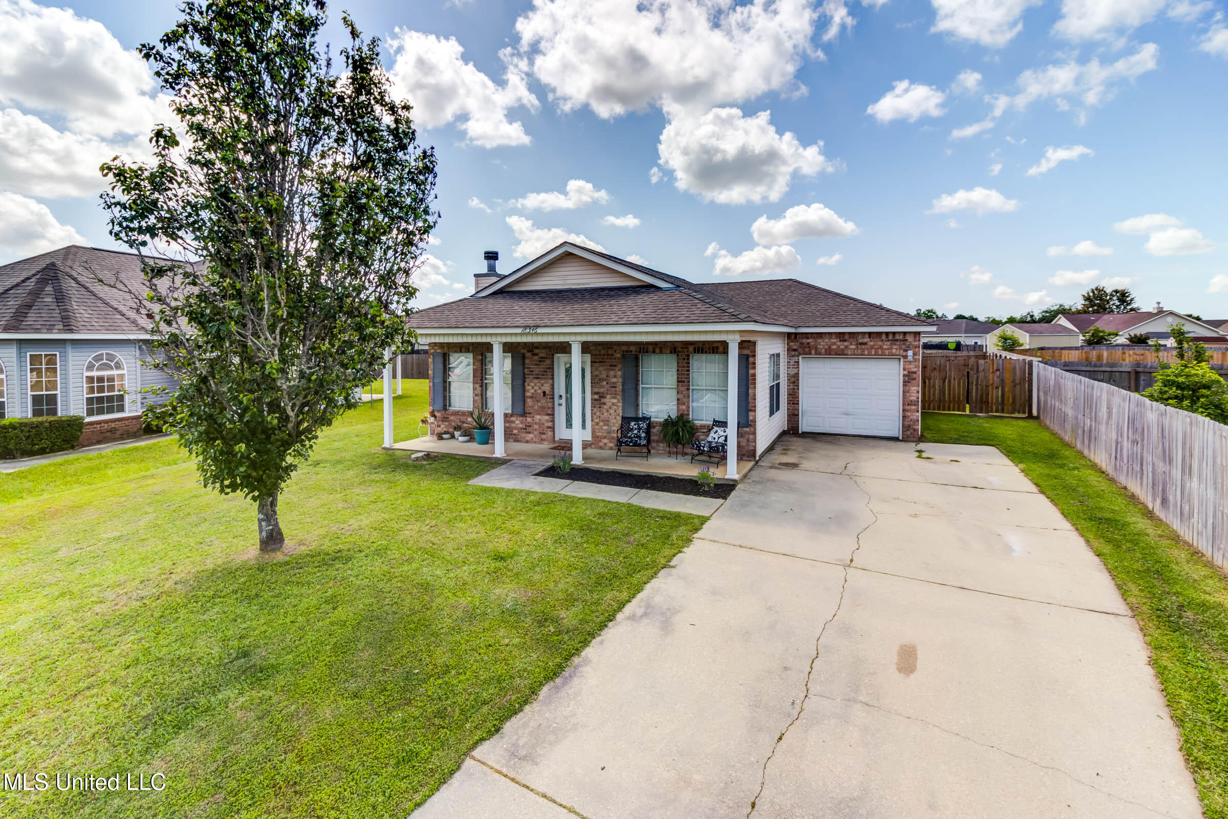 18346 Tiffany Renee Drive, Gulfport, Mississippi image 2