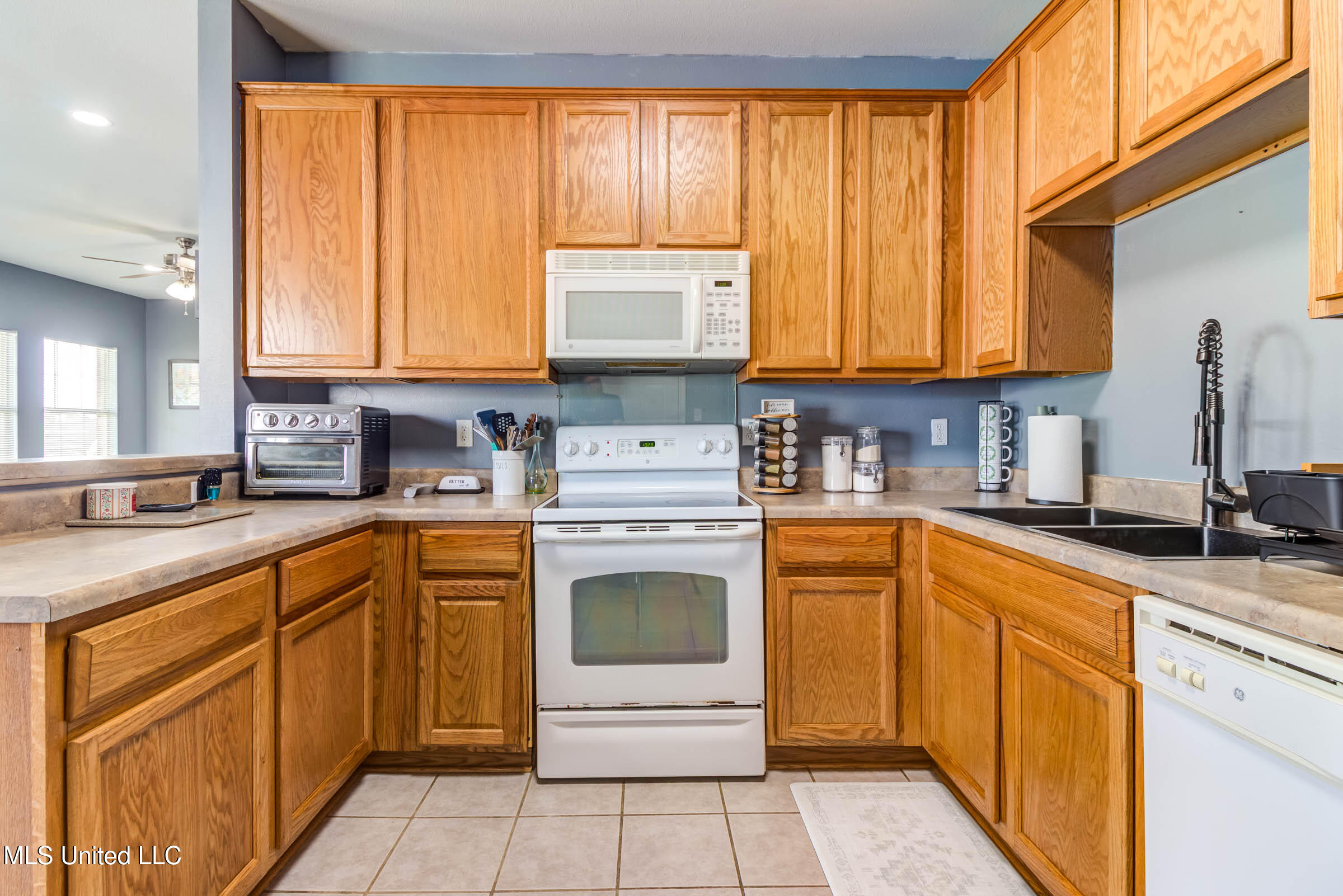 18346 Tiffany Renee Drive, Gulfport, Mississippi image 18