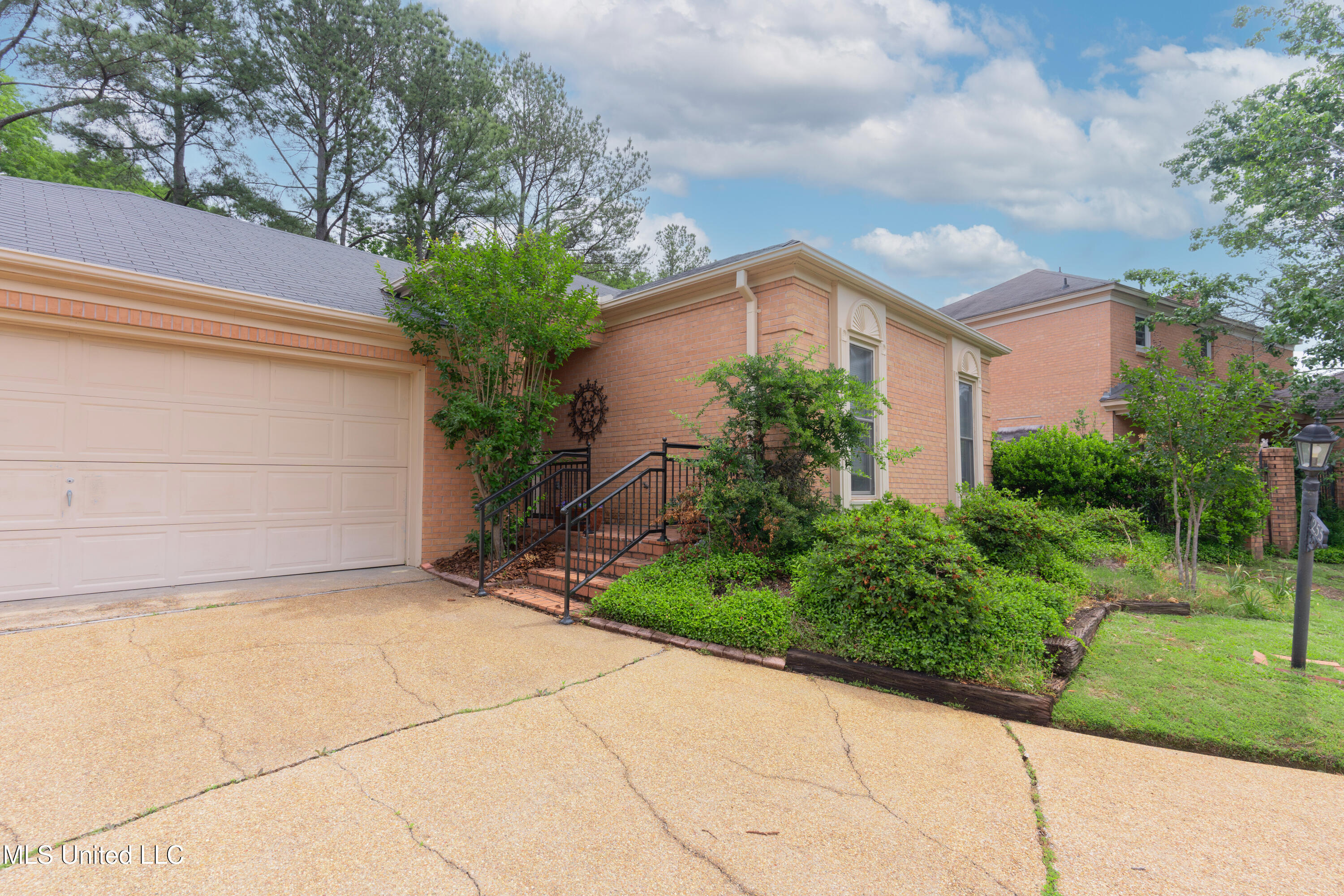 255 Park Lane Place, Jackson, Mississippi image 7