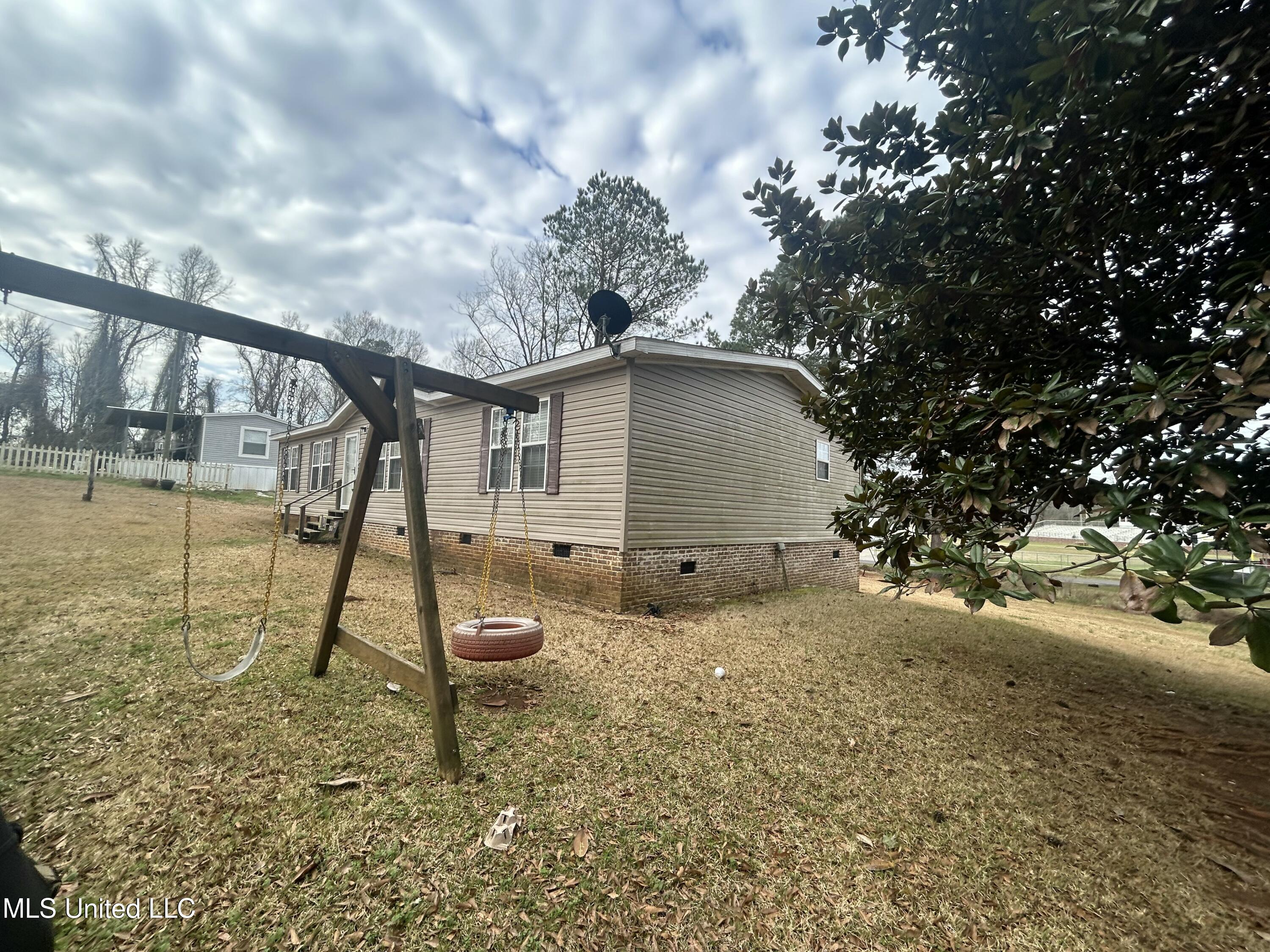 107 Hutson Street, Union, Mississippi image 2