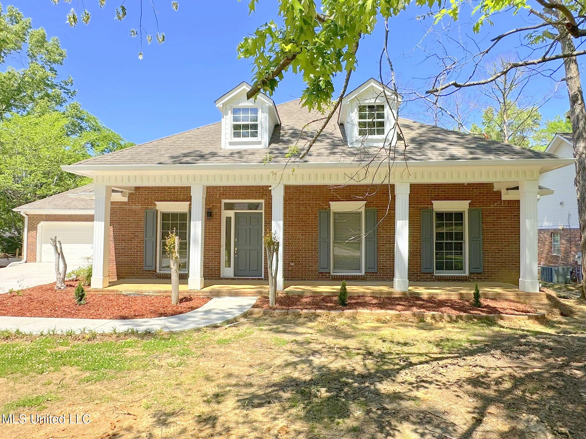 207 Aspen Court, Ridgeland, Mississippi image 2