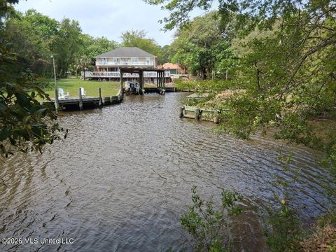 Vacant Land For Sale - 2101 Sandalwood Place<br/> Gautier, MS 39553