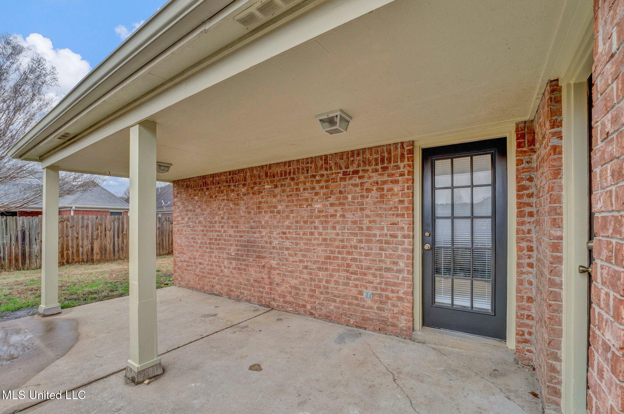 8310 Regal Bend Drive, Olive Branch, Mississippi image 13