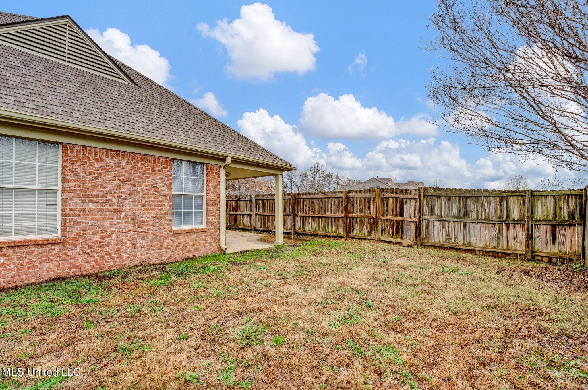 8310 Regal Bend Drive, Olive Branch, Mississippi image 14