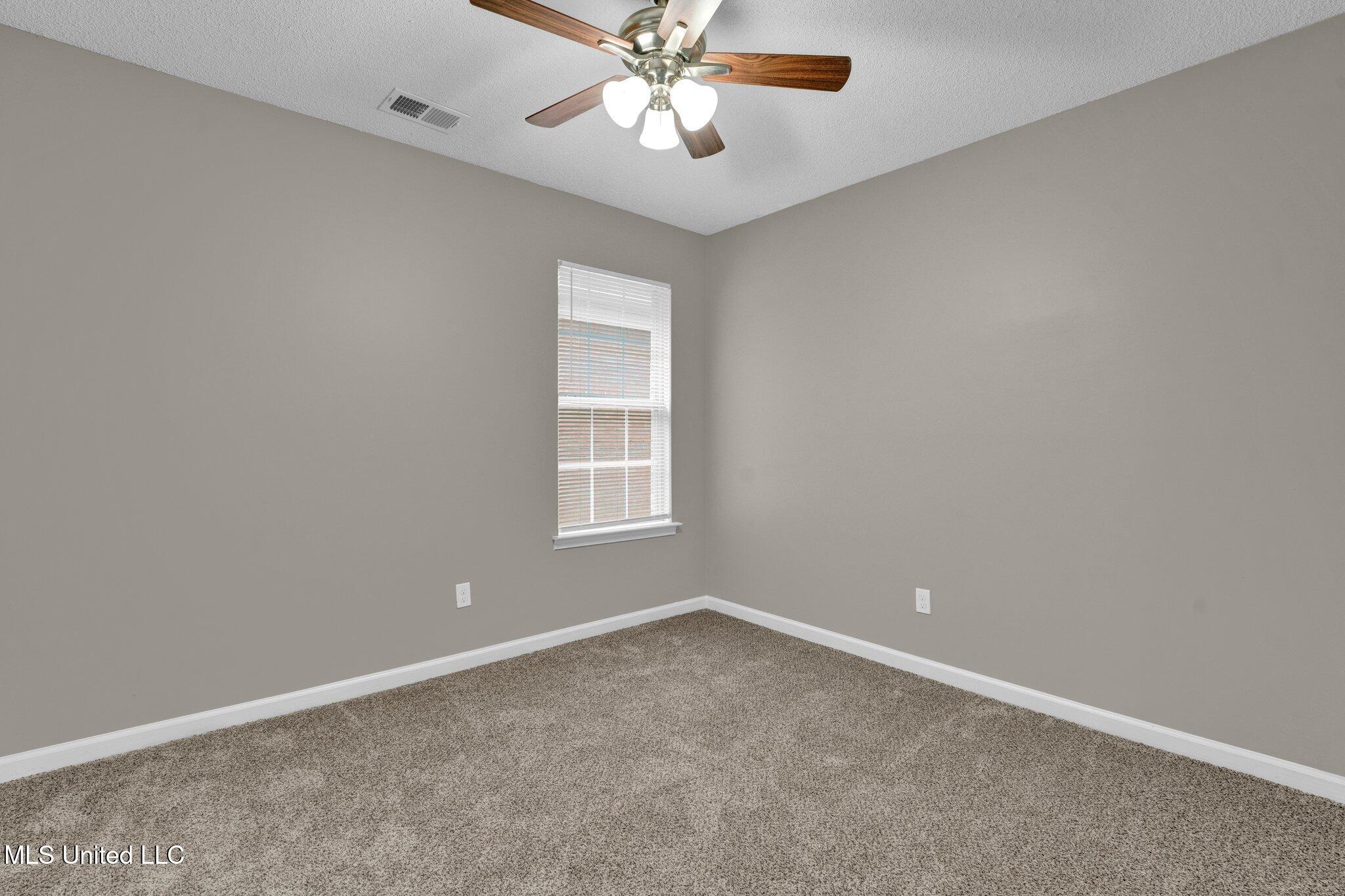 8310 Regal Bend Drive, Olive Branch, Mississippi image 10