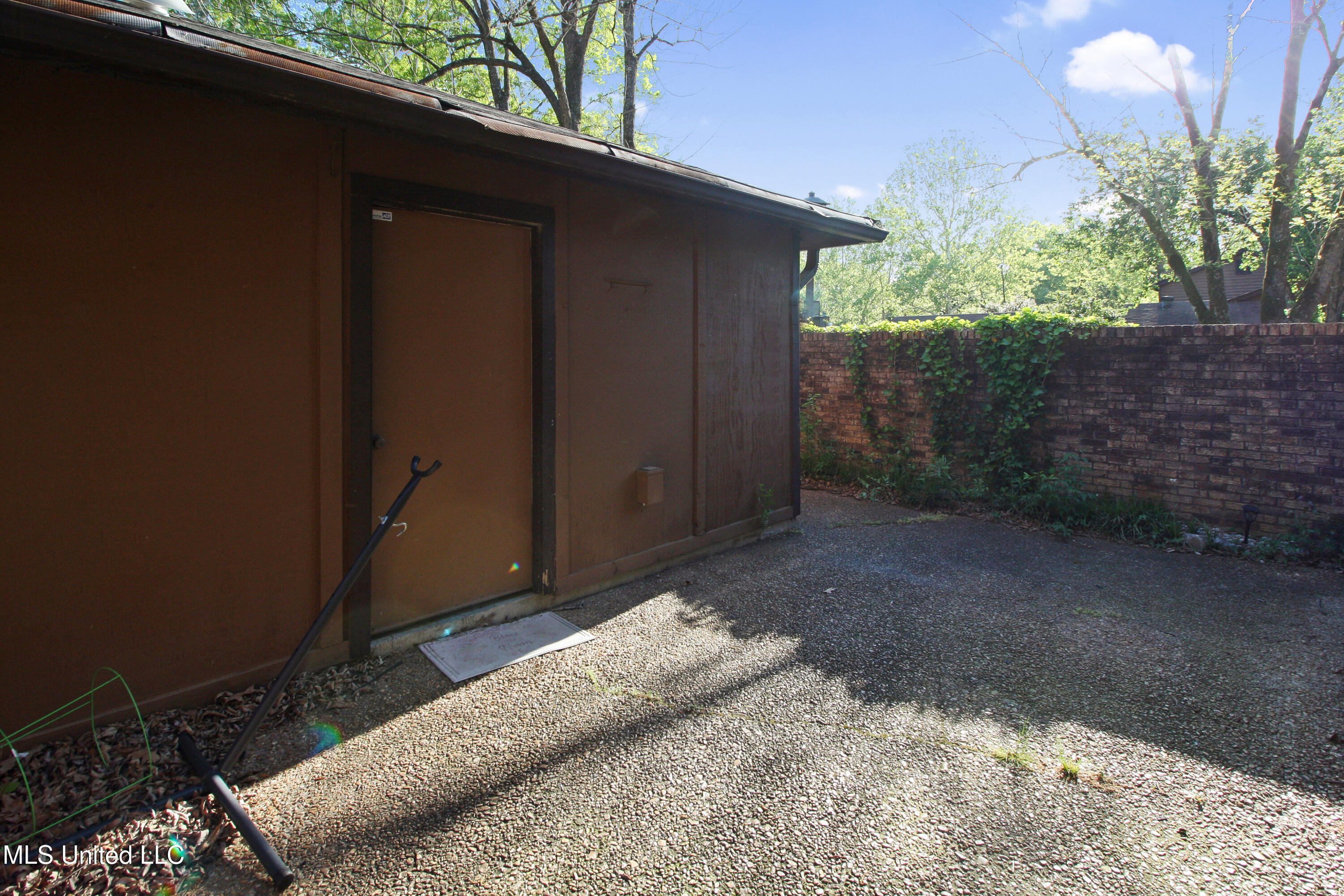 18 Shore Drive, Clinton, Mississippi image 32