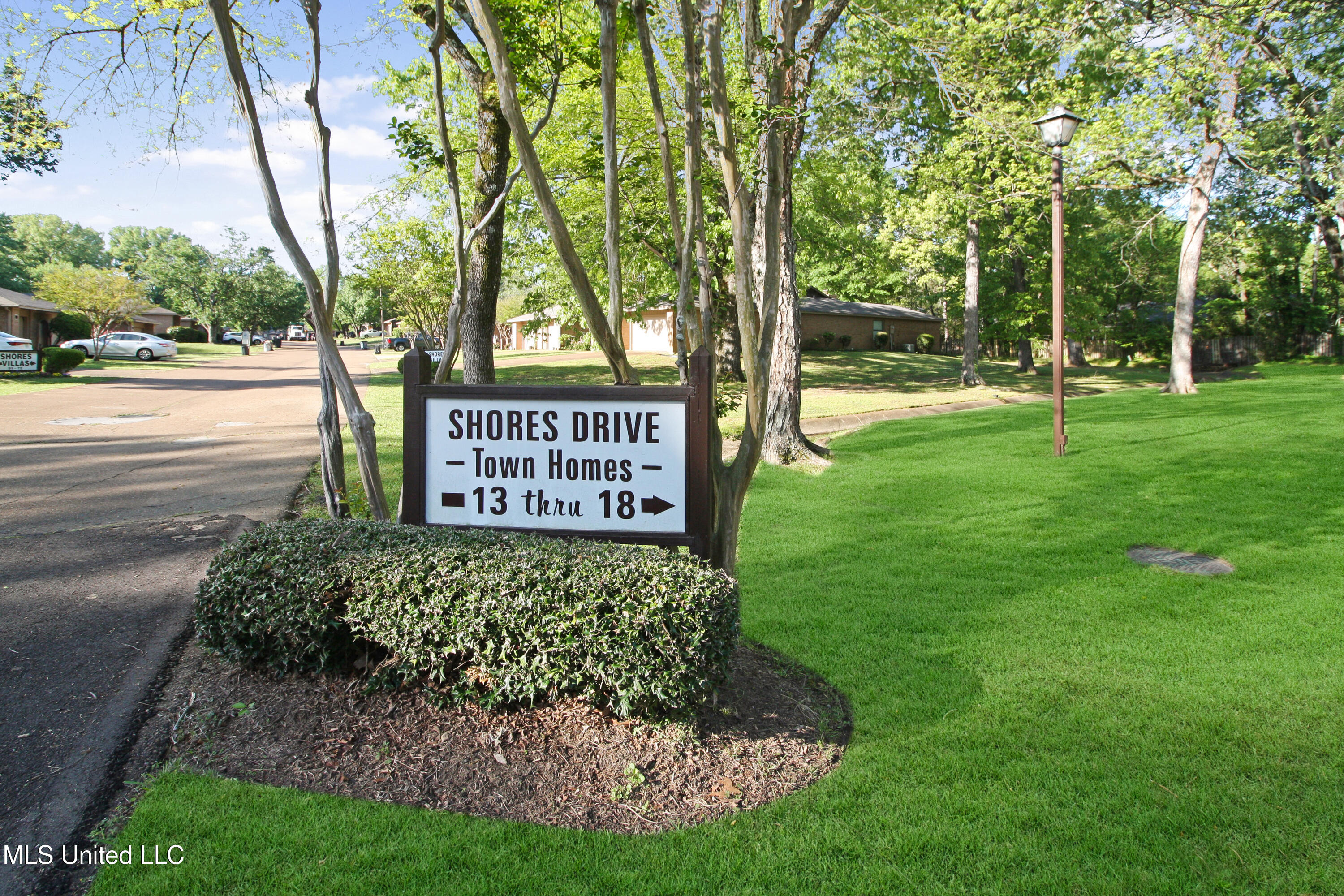 18 Shore Drive, Clinton, Mississippi image 3
