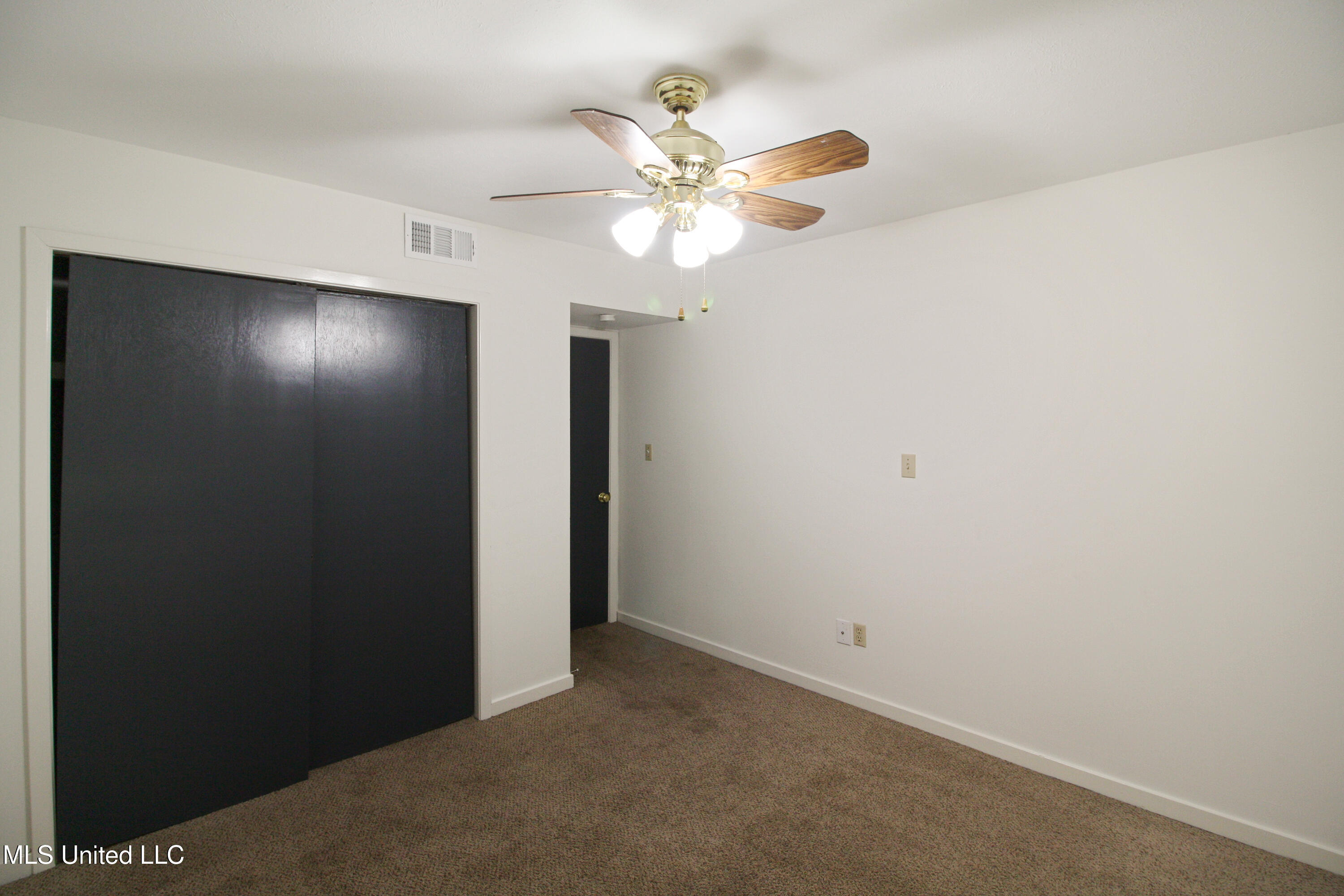 18 Shore Drive, Clinton, Mississippi image 25