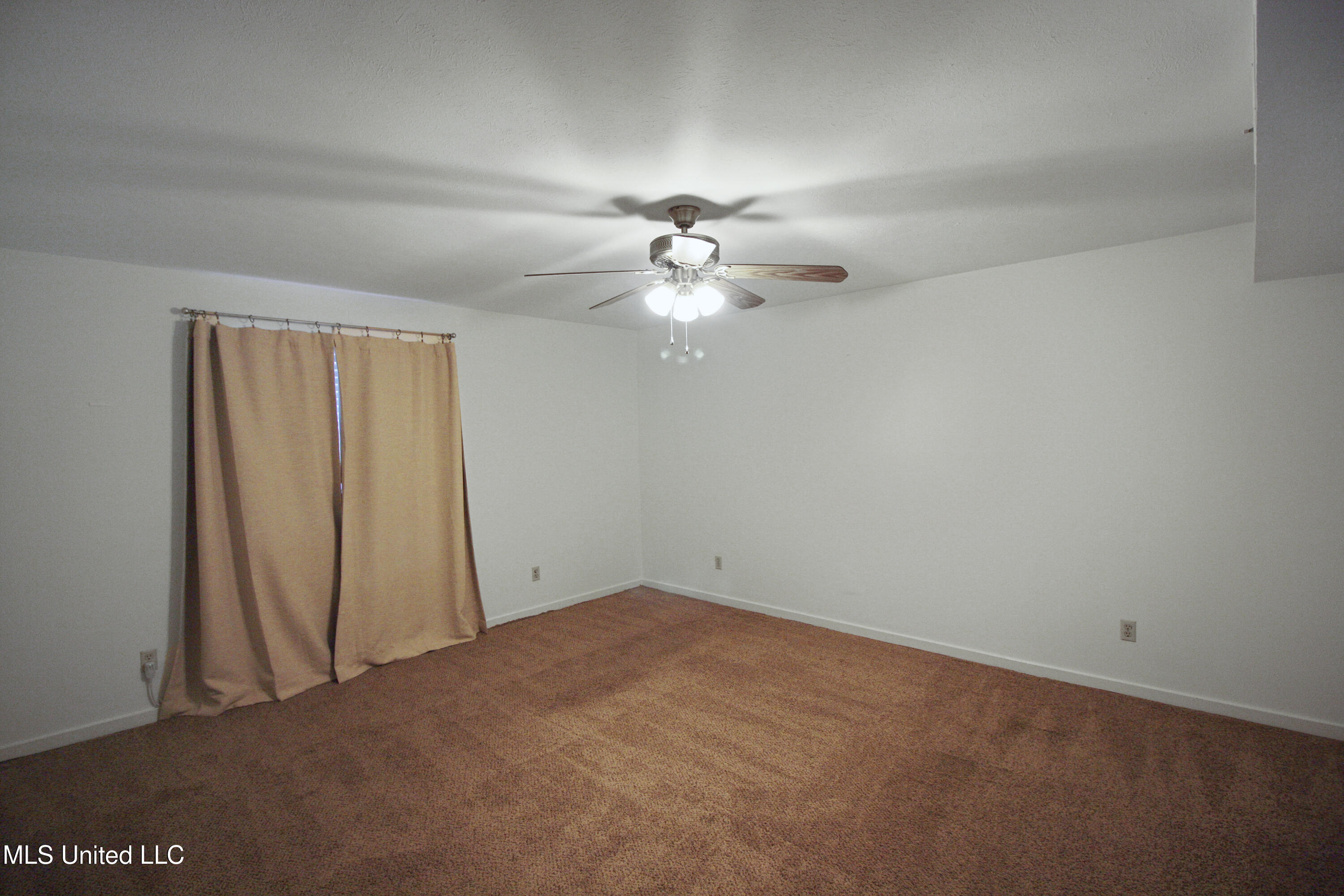 18 Shore Drive, Clinton, Mississippi image 17