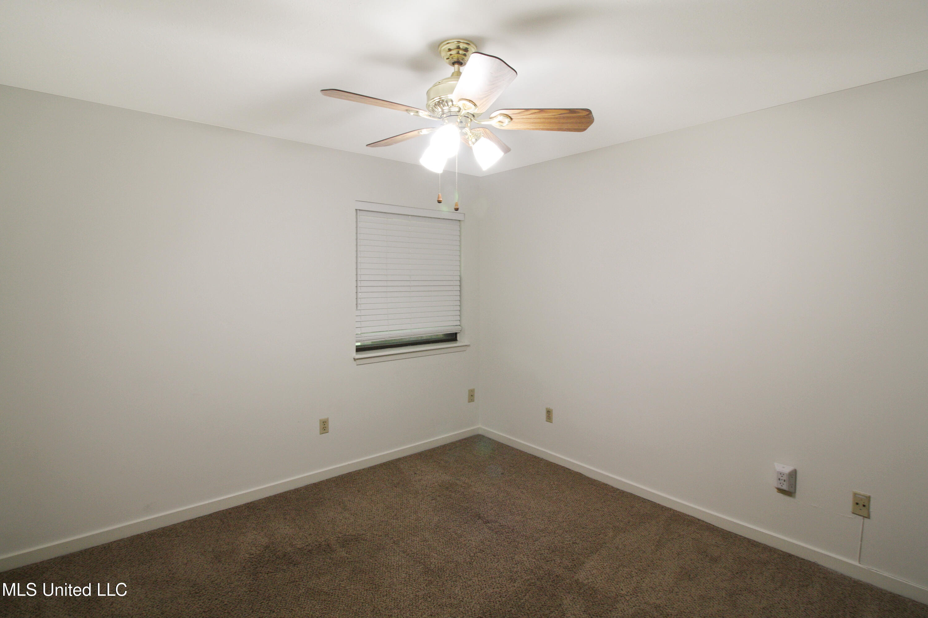 18 Shore Drive, Clinton, Mississippi image 23