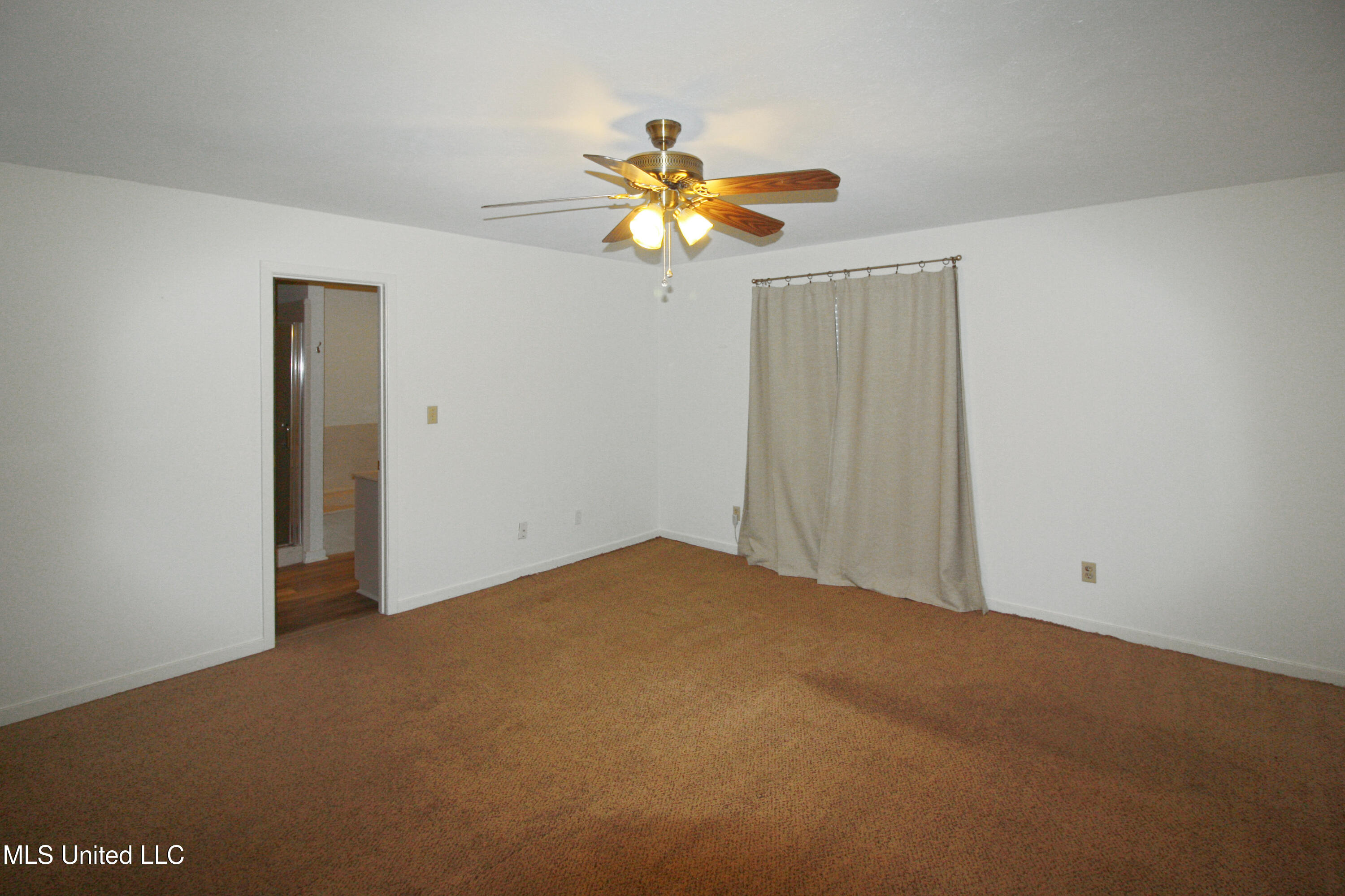 18 Shore Drive, Clinton, Mississippi image 18