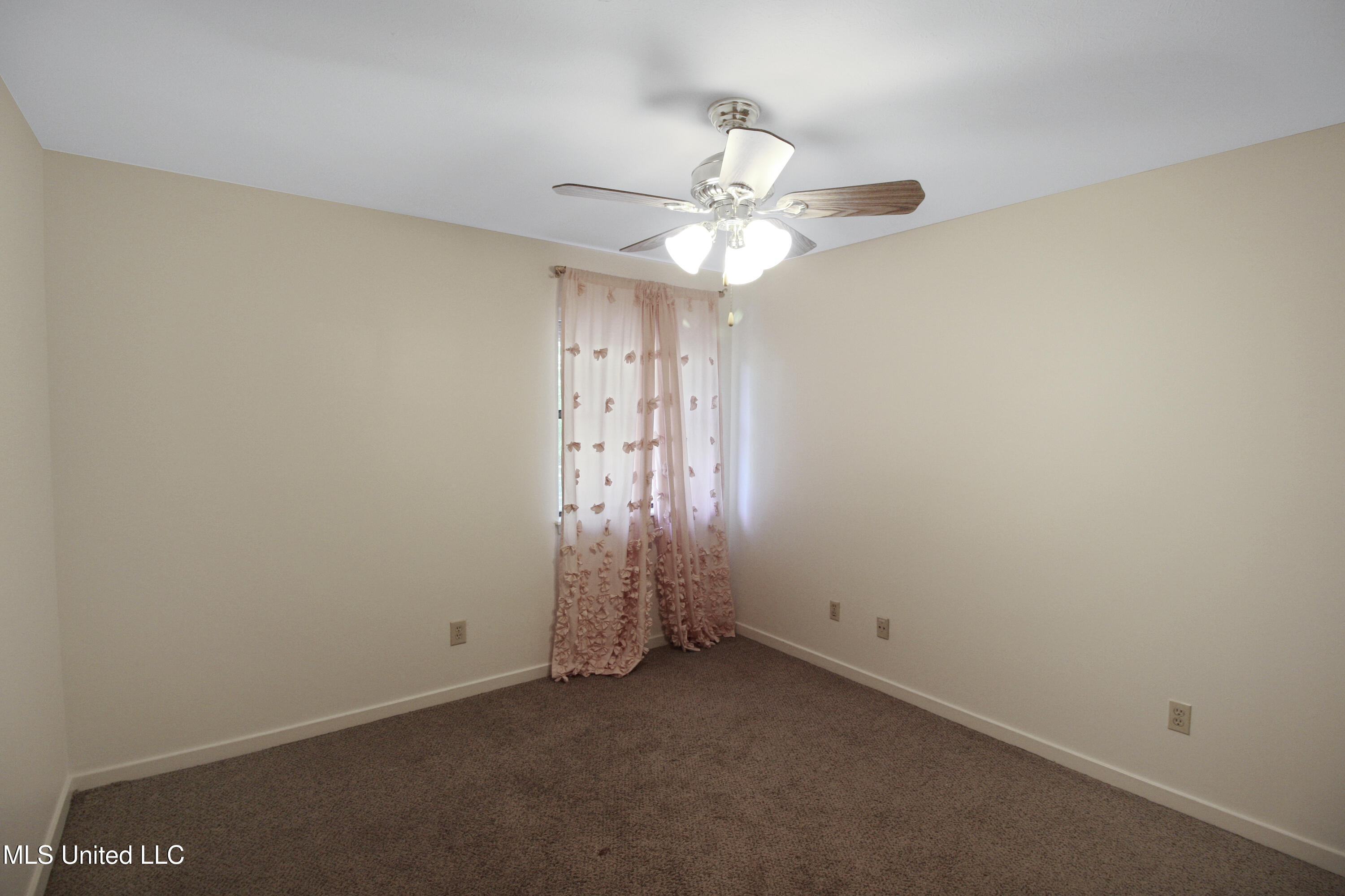 18 Shore Drive, Clinton, Mississippi image 27
