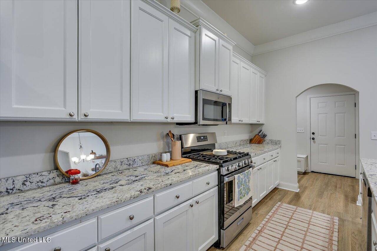 467 Silver Hill, Pearl, Mississippi image 12